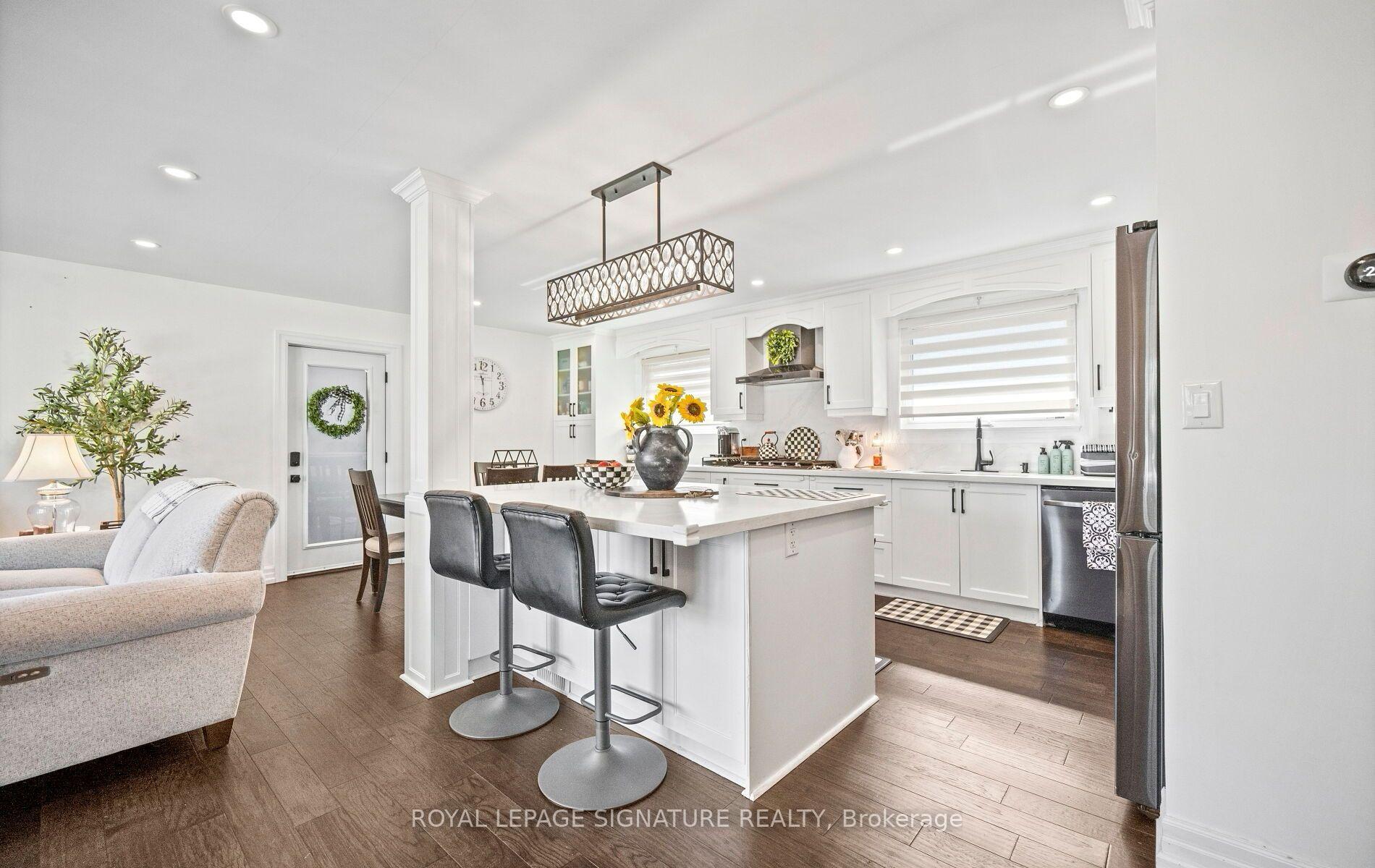 Photo 15 of 57 Sabrina Drive, Etobicoke, Willowridge-Martingrove-Richview — HOMEH