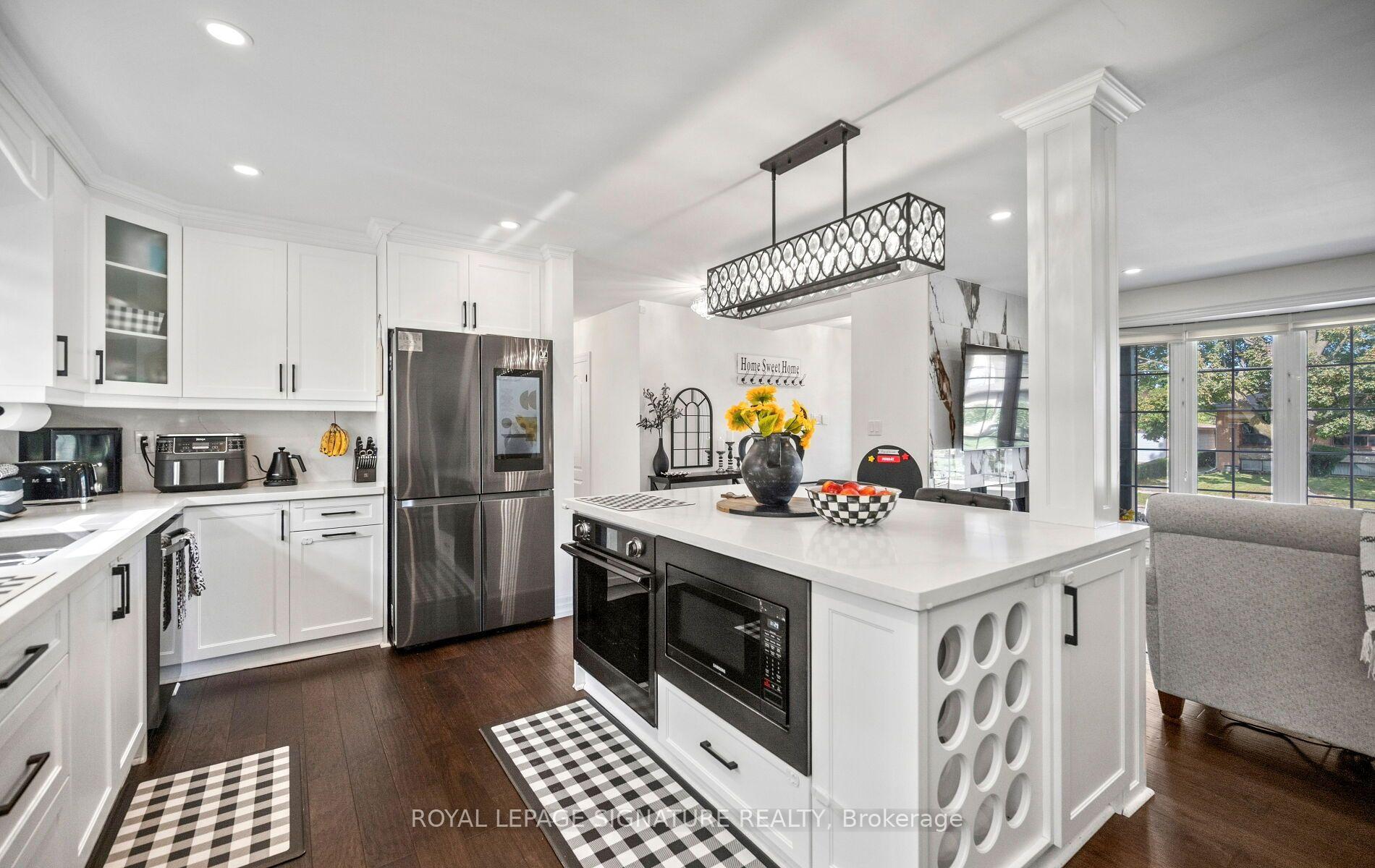 Photo 17 of 57 Sabrina Drive, Etobicoke, Willowridge-Martingrove-Richview — HOMEH