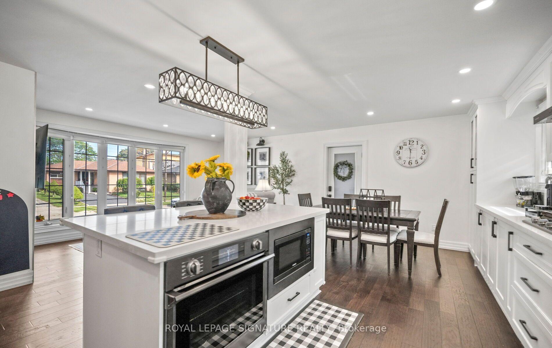 Photo 19 of 57 Sabrina Drive, Etobicoke, Willowridge-Martingrove-Richview — HOMEH