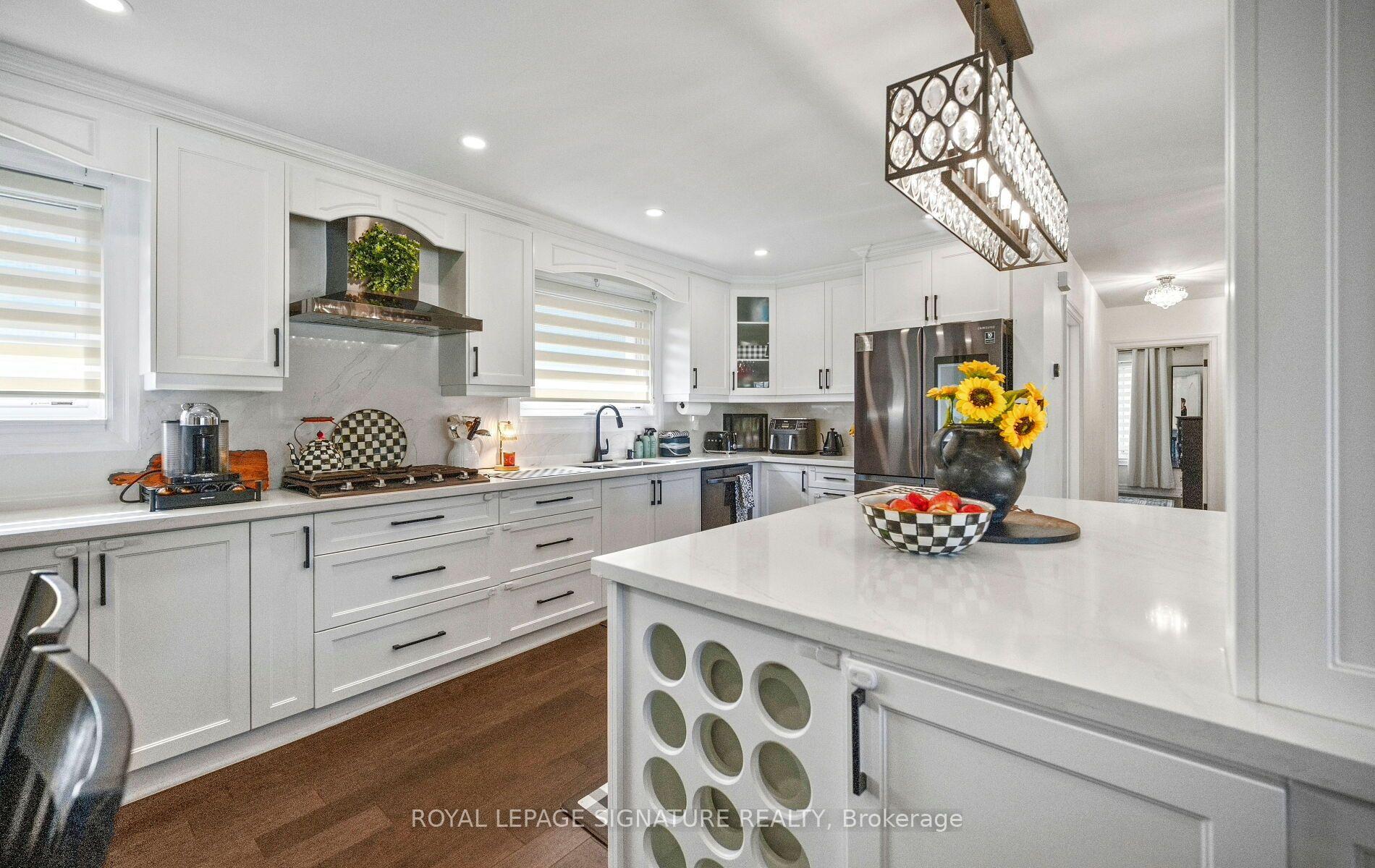 Photo 20 of 57 Sabrina Drive, Etobicoke, Willowridge-Martingrove-Richview — HOMEH