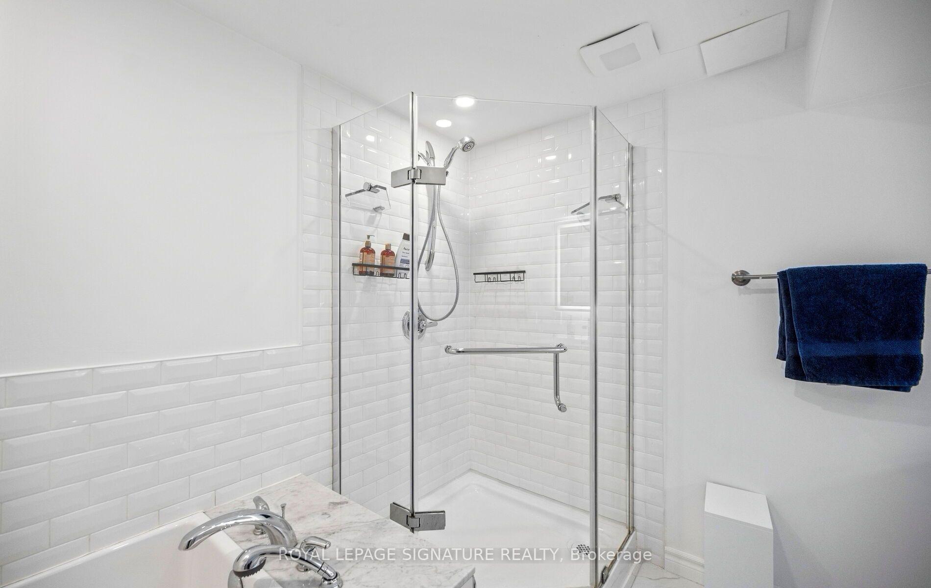 Photo 54 of 57 Sabrina Drive, Etobicoke, Willowridge-Martingrove-Richview — HOMEH