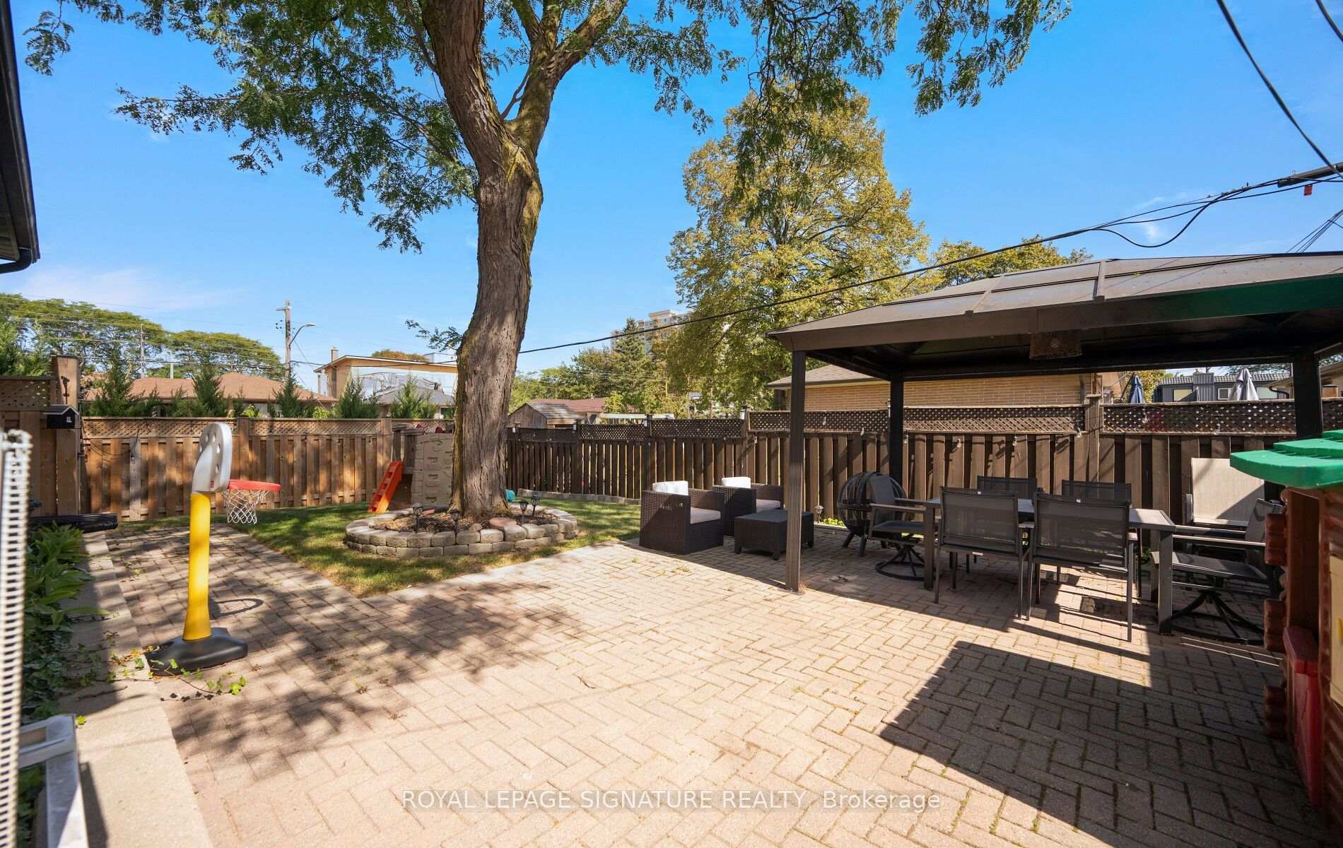 Photo 56 of 57 Sabrina Drive, Etobicoke, Willowridge-Martingrove-Richview — HOMEH