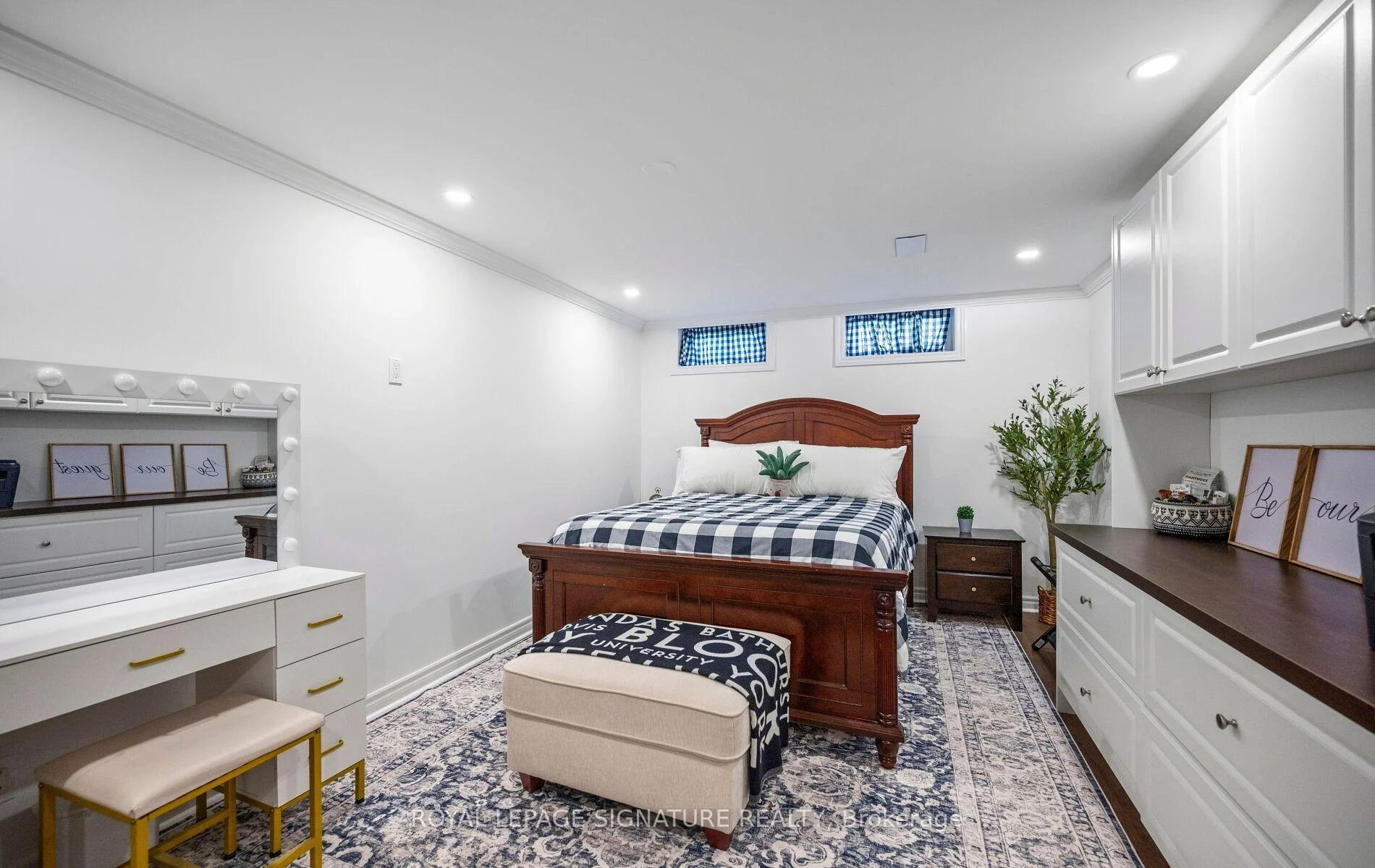 Photo 41 of 57 Sabrina Drive, Etobicoke, Willowridge-Martingrove-Richview — HOMEH