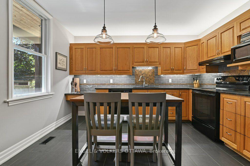 Photo 16 of 390 Winston Avenue, Ottawa, Westboro West — HOMEH