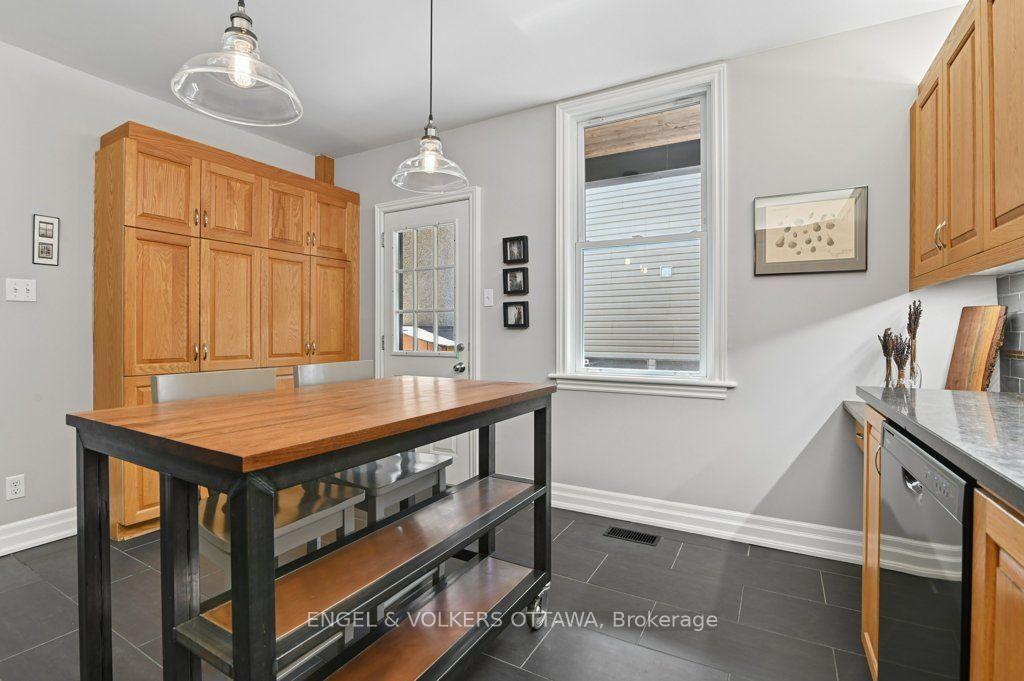 Photo 18 of 390 Winston Avenue, Ottawa, Westboro West — HOMEH