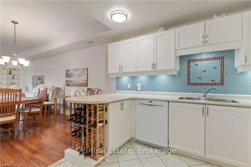 Photo 17 of Unit 101, 10 Bay Street, Blue Mountains — HOMEH