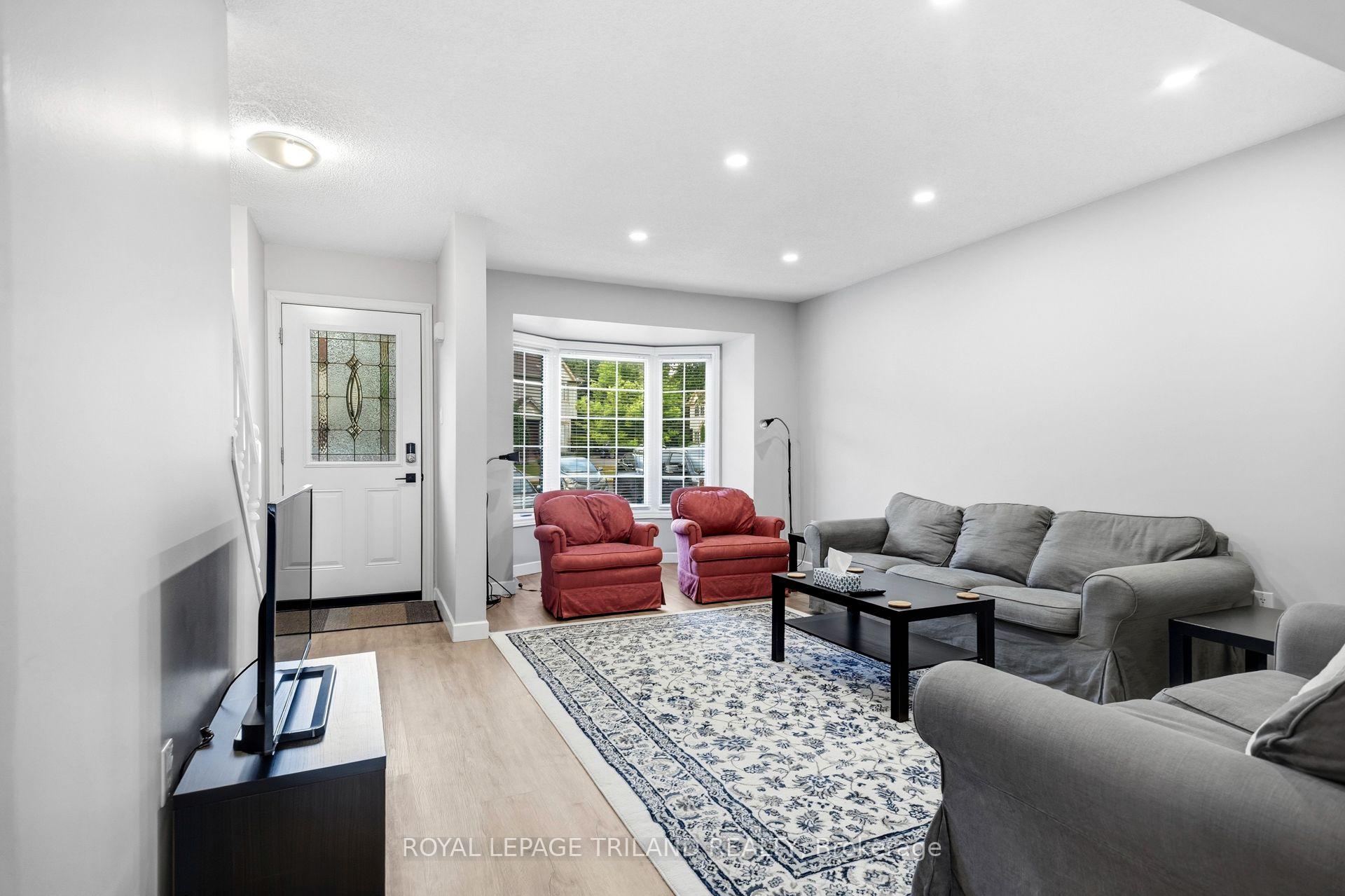 Photo 8 of Unit 4, 50 Chapman Court, London, North I — HOMEH