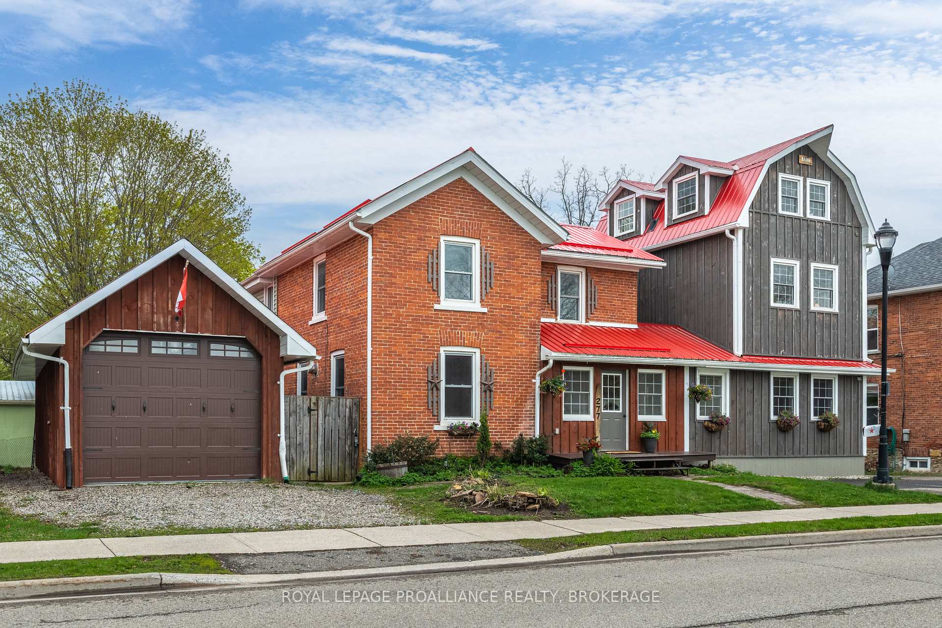 Photo 3 of 277 Brock Street, Gananoque, Gananoque — HOMEH