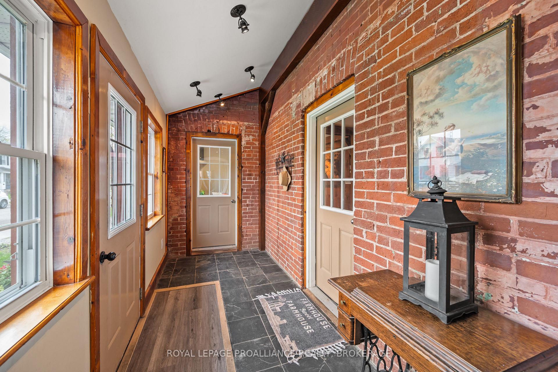Photo 4 of 277 Brock Street, Gananoque, Gananoque — HOMEH