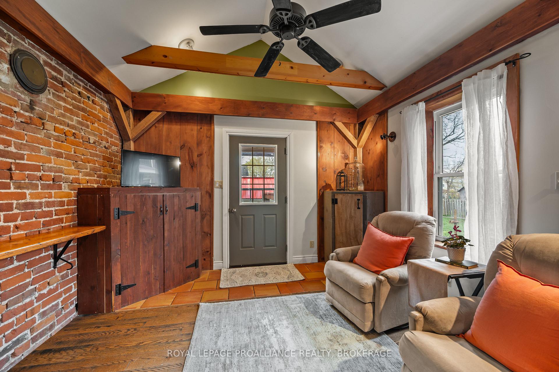 Photo 10 of 277 Brock Street, Gananoque, Gananoque — HOMEH