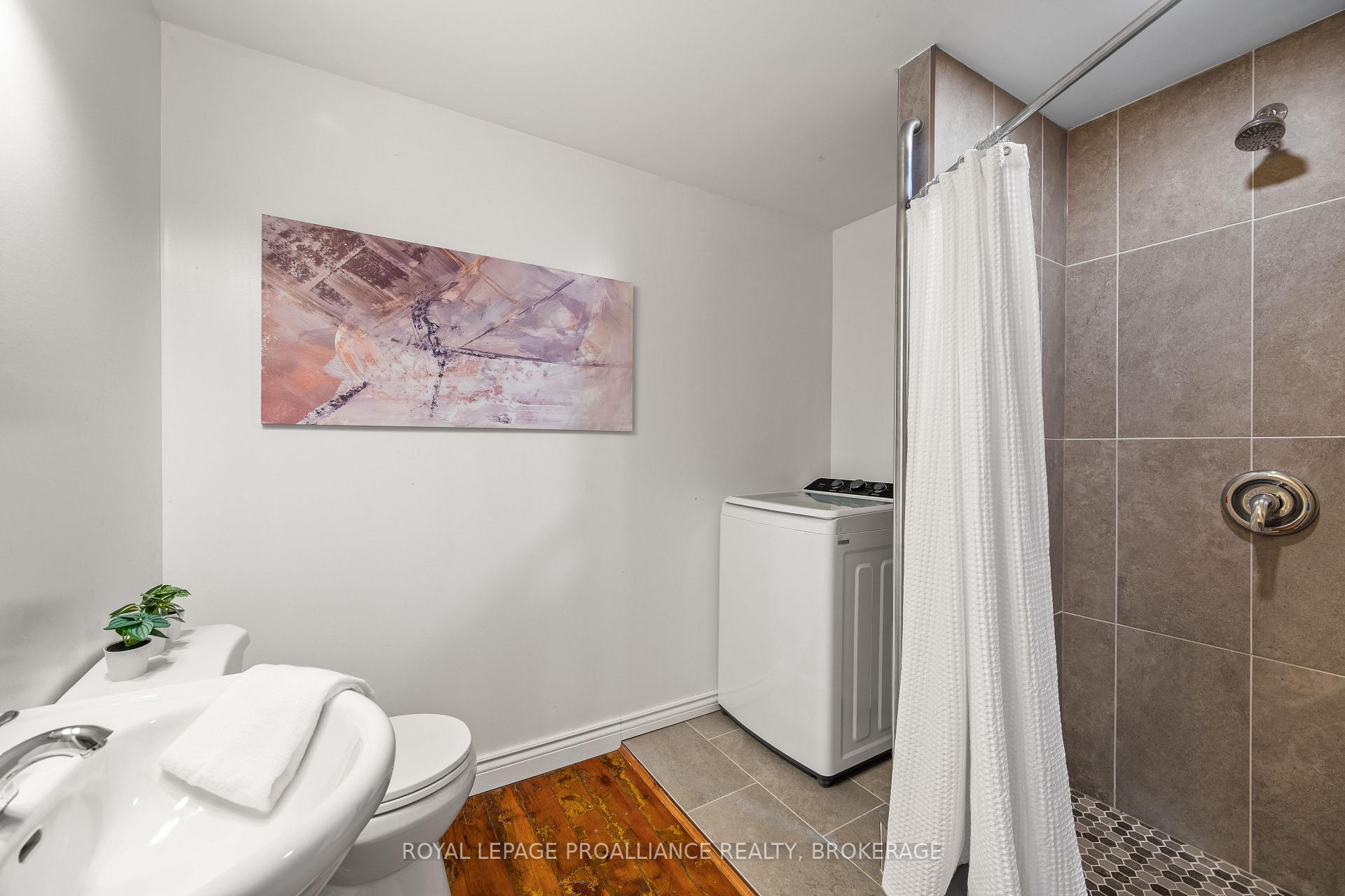 Photo 27 of 277 Brock Street, Gananoque, Gananoque — HOMEH