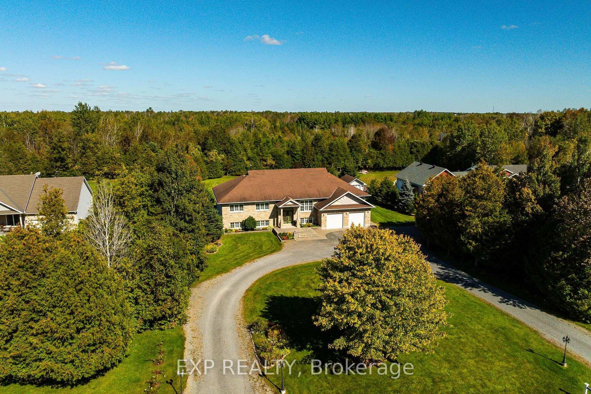 Photo 3 of 140 Windmill Crescent, Beckwith, Beckwith Twp — HOMEH