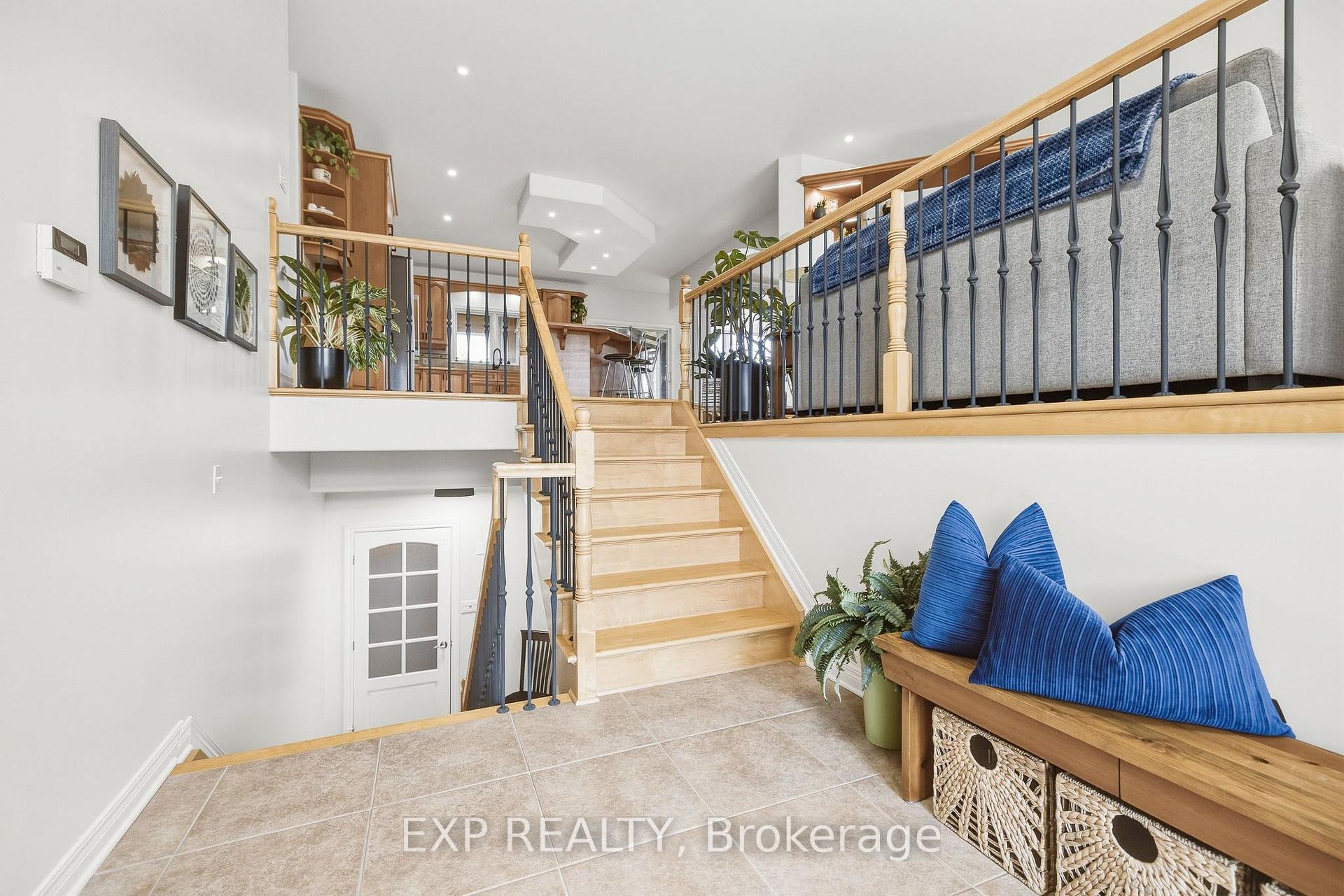 Photo 8 of 140 Windmill Crescent, Beckwith, Beckwith Twp — HOMEH