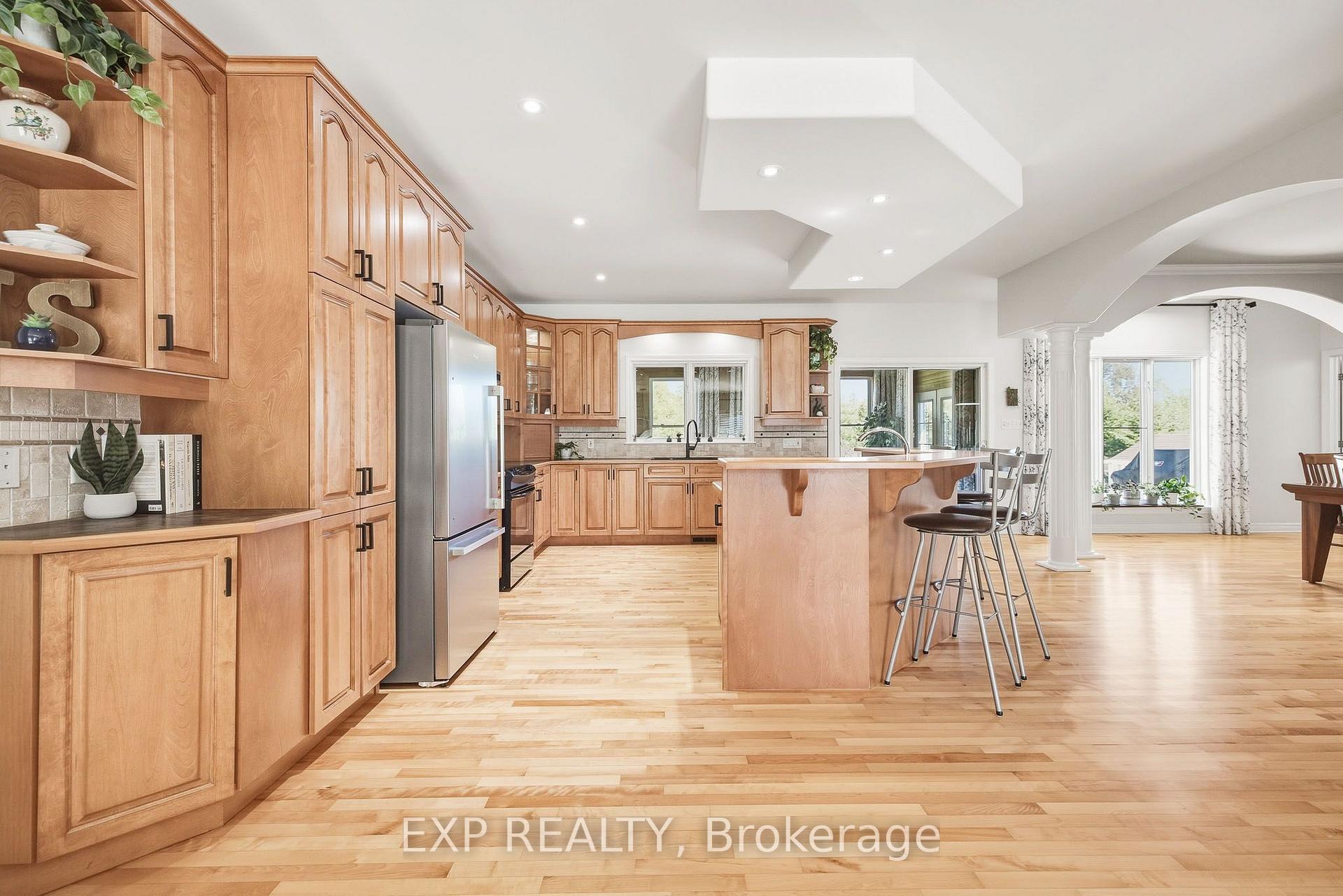 Photo 12 of 140 Windmill Crescent, Beckwith, Beckwith Twp — HOMEH