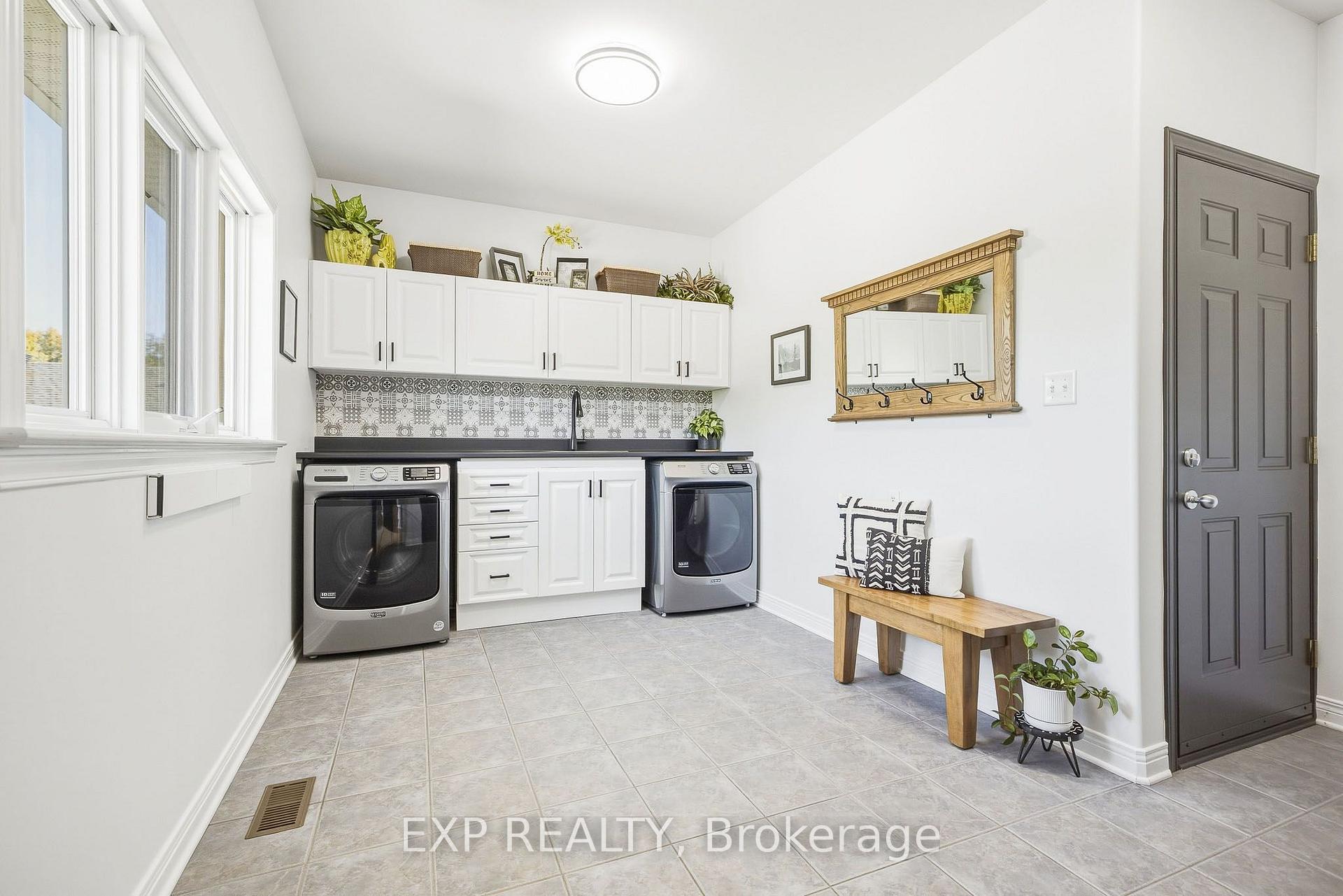 Photo 23 of 140 Windmill Crescent, Beckwith, Beckwith Twp — HOMEH