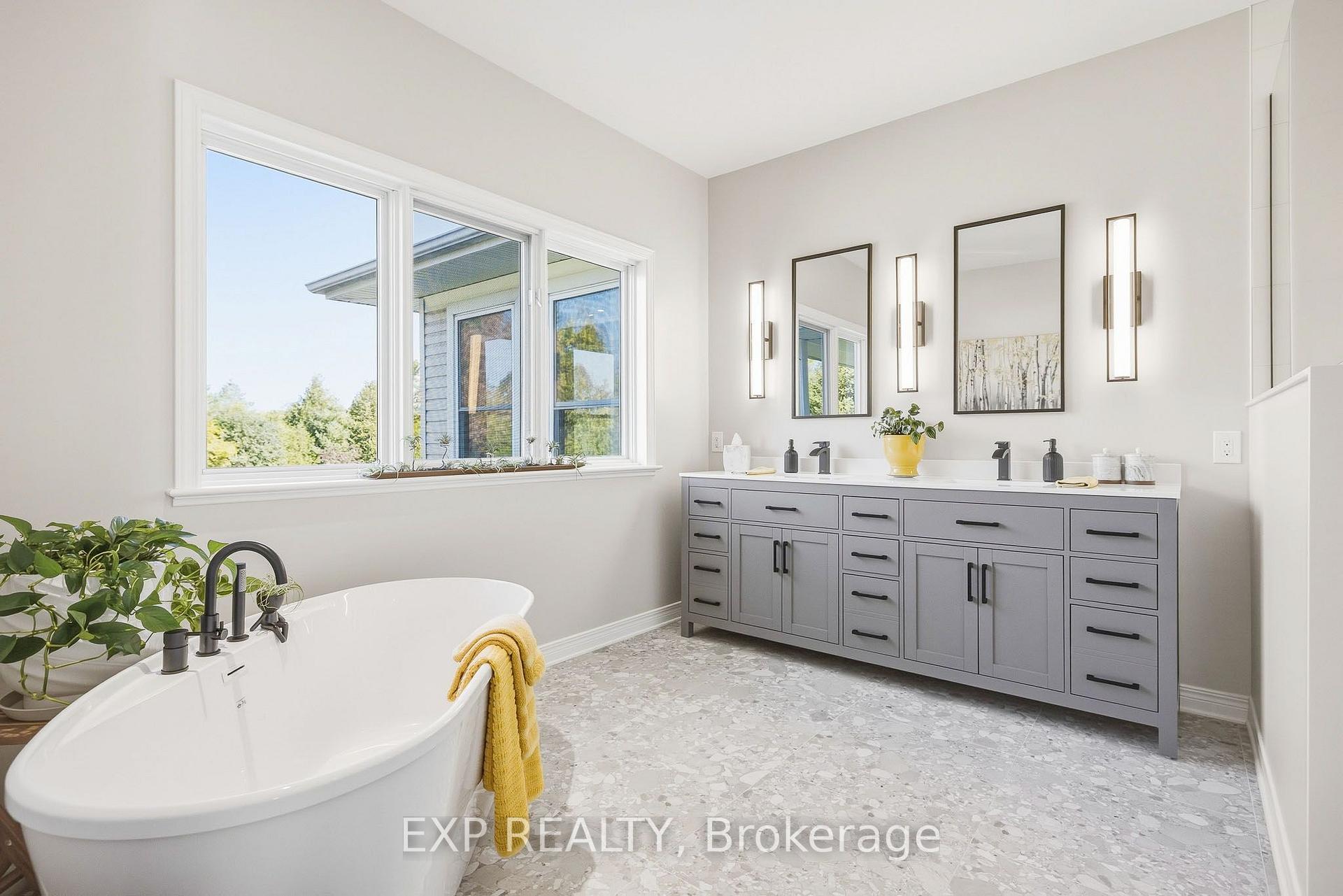 Photo 29 of 140 Windmill Crescent, Beckwith, Beckwith Twp — HOMEH
