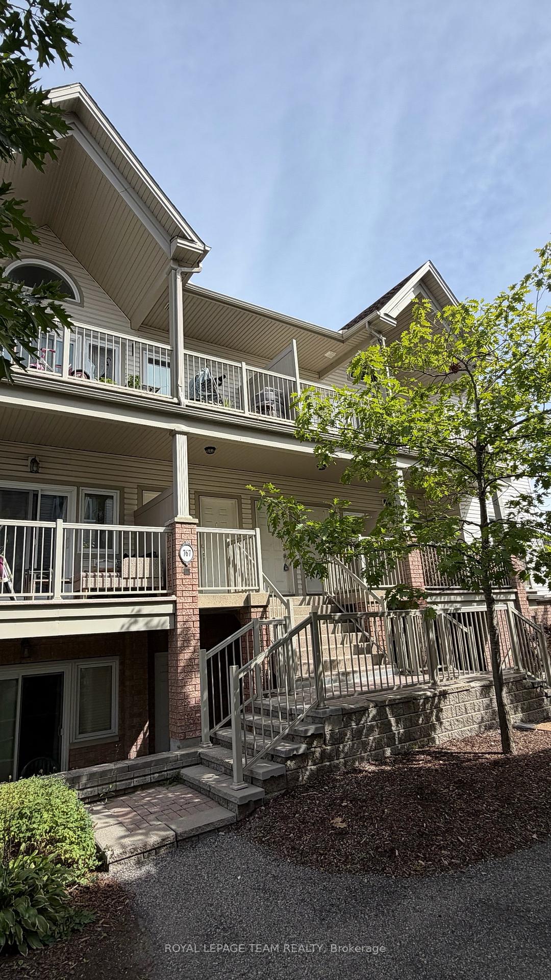 Photo 3 of Unit L, 767 Cedar Creek Drive, Ottawa, Blossom Park/Kemp Park/Findlay Creek — HOMEH