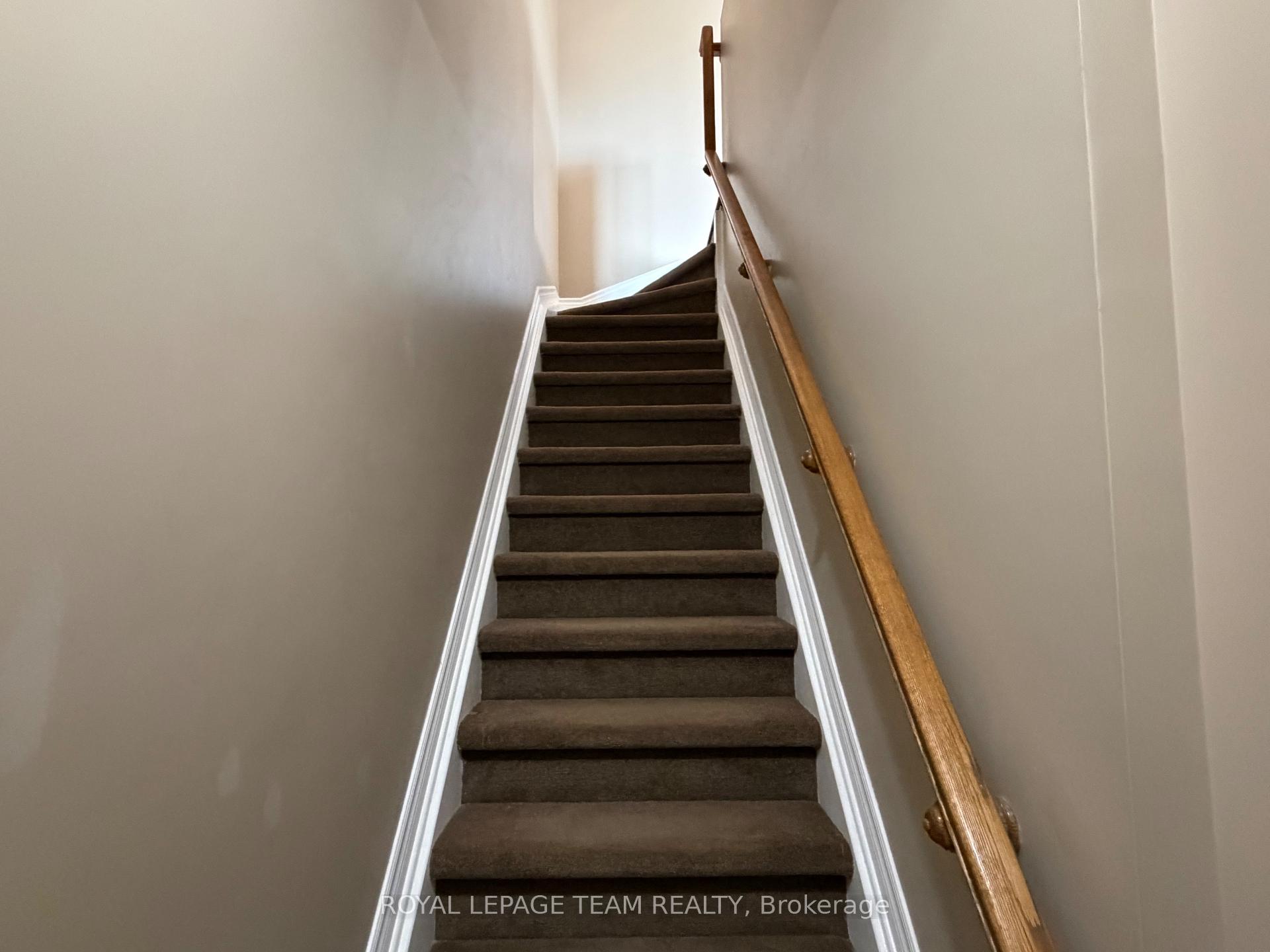Photo 5 of Unit L, 767 Cedar Creek Drive, Ottawa, Blossom Park/Kemp Park/Findlay Creek — HOMEH