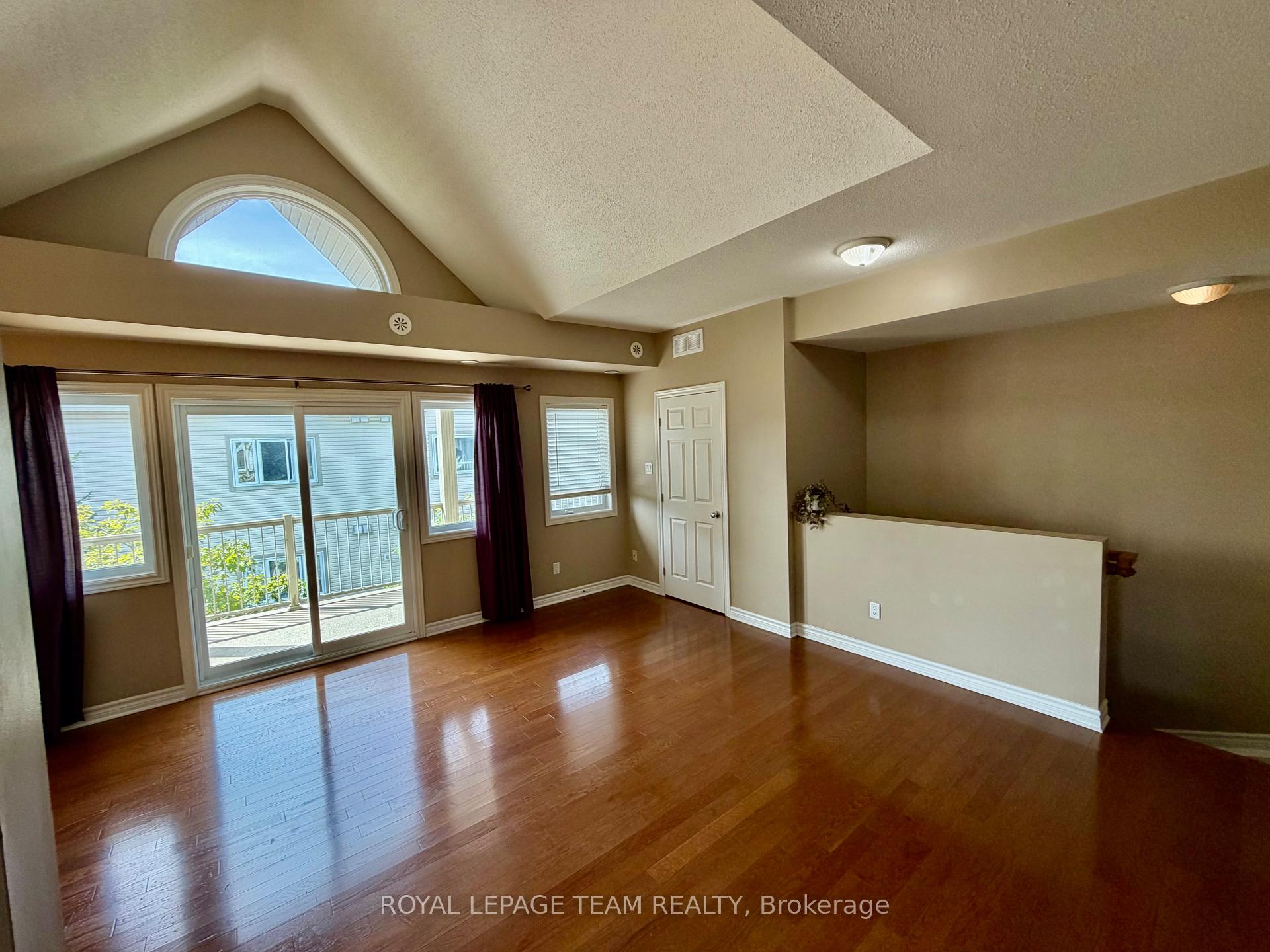 Photo 19 of Unit L, 767 Cedar Creek Drive, Ottawa, Blossom Park/Kemp Park/Findlay Creek — HOMEH