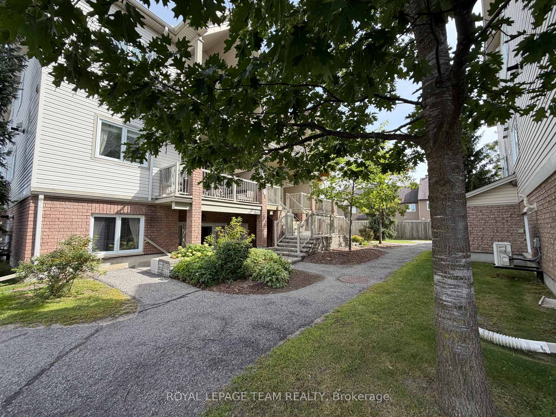 Photo 20 of Unit L, 767 Cedar Creek Drive, Ottawa, Blossom Park/Kemp Park/Findlay Creek — HOMEH