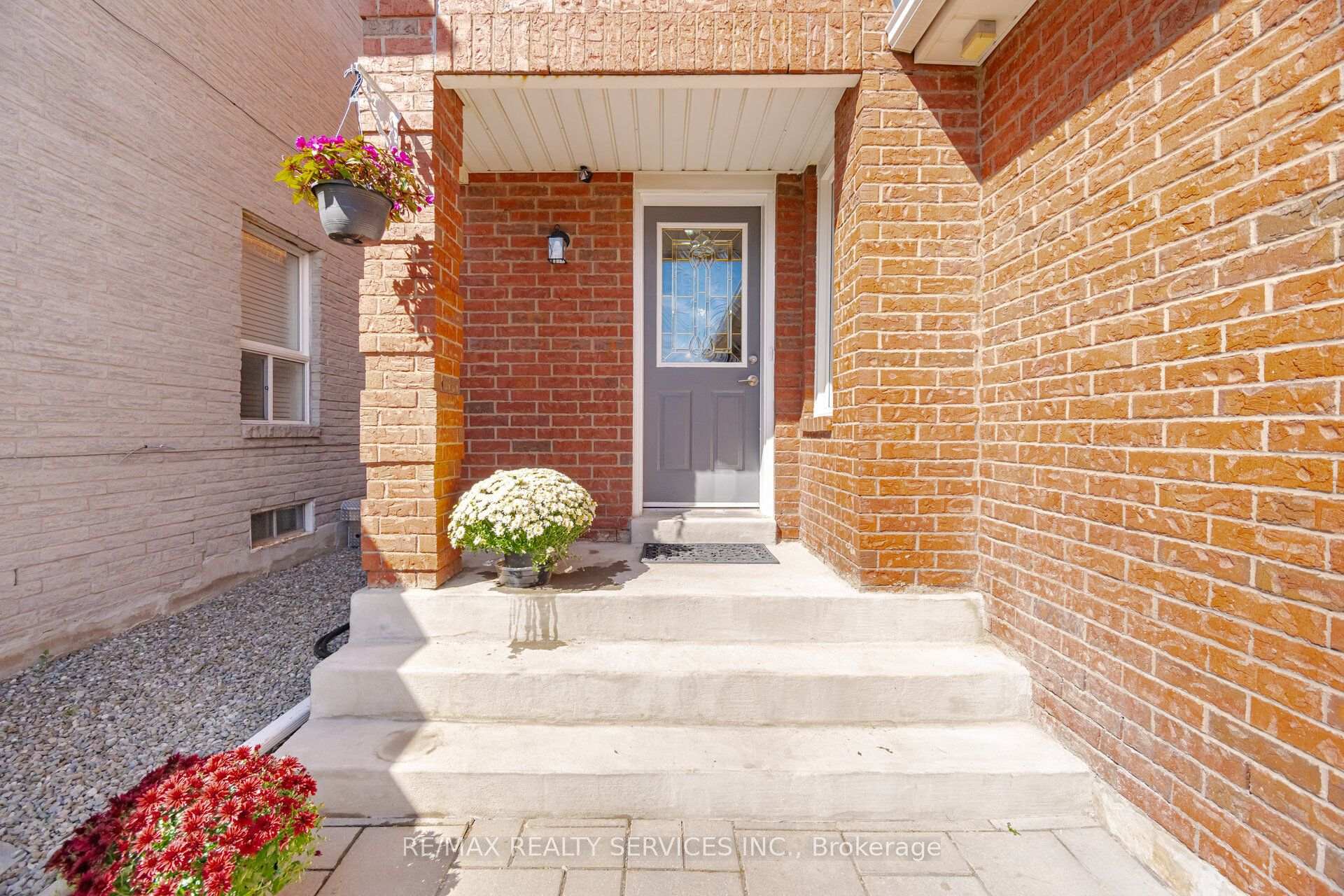Photo 5 of 309 Marshall Crescent, Orangeville — HOMEH