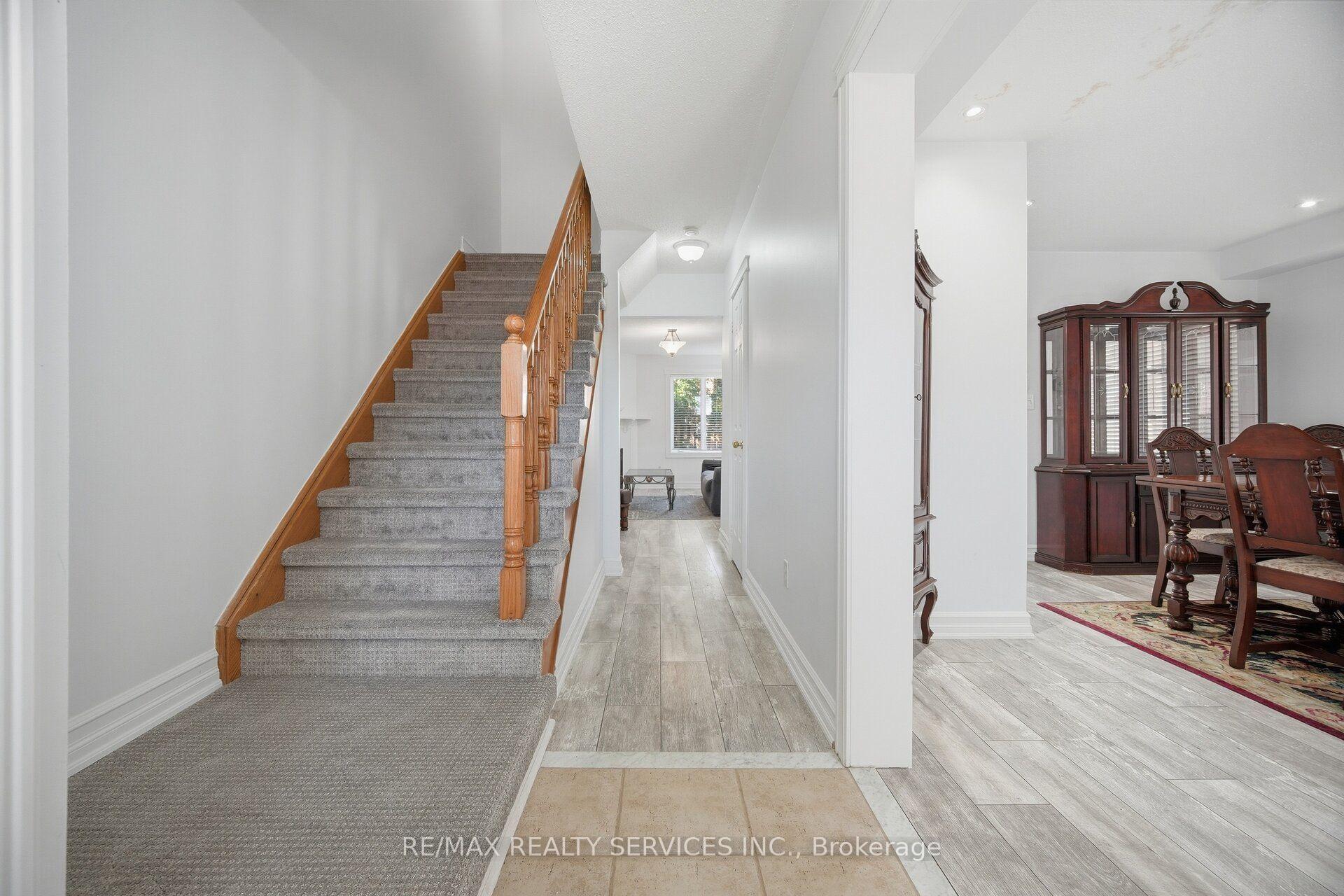 Photo 7 of 309 Marshall Crescent, Orangeville — HOMEH