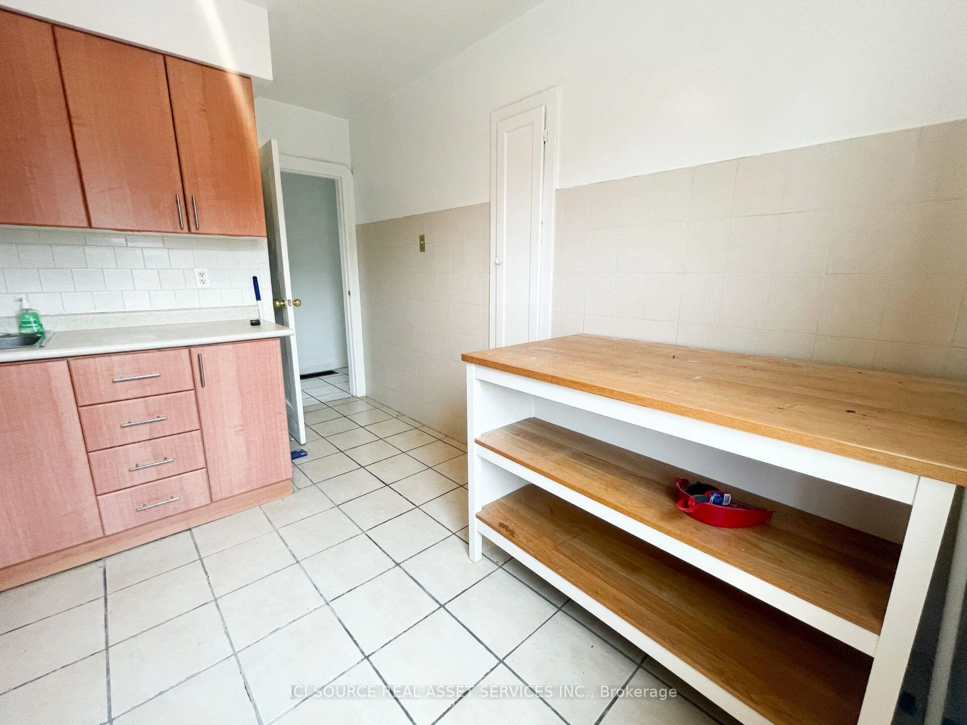 Photo 6 of Unit 2, 54 Markham Street, Toronto, Trinity-Bellwoods — HOMEH