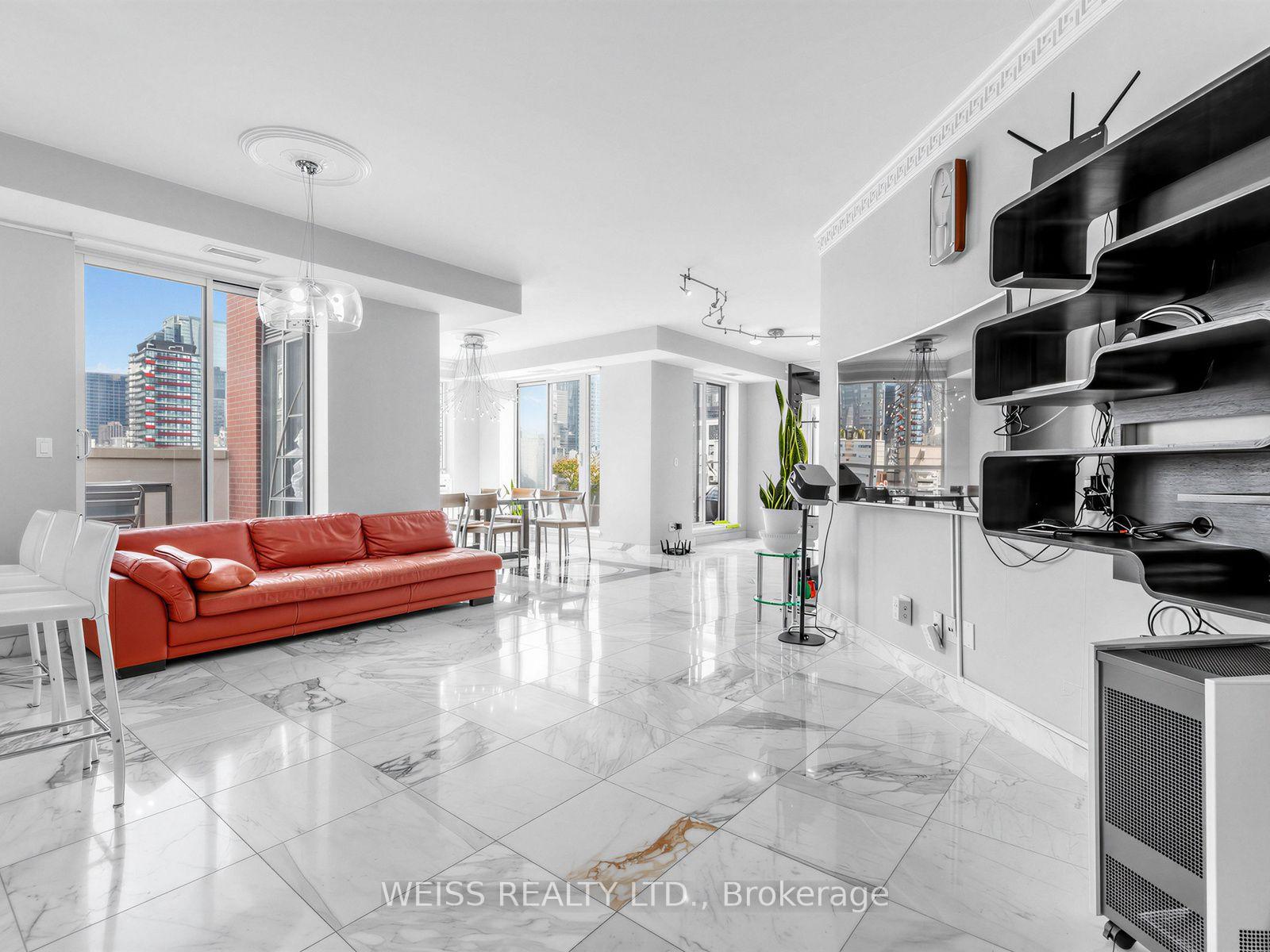 Photo 5 of Unit 902, 18 Beverley Street, Toronto, Kensington-Chinatown — HOMEH