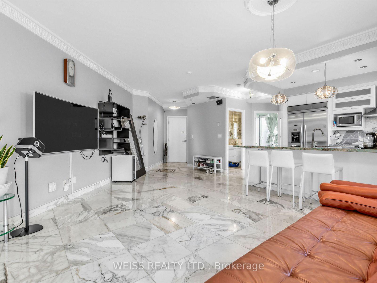 Photo 7 of Unit 902, 18 Beverley Street, Toronto, Kensington-Chinatown — HOMEH
