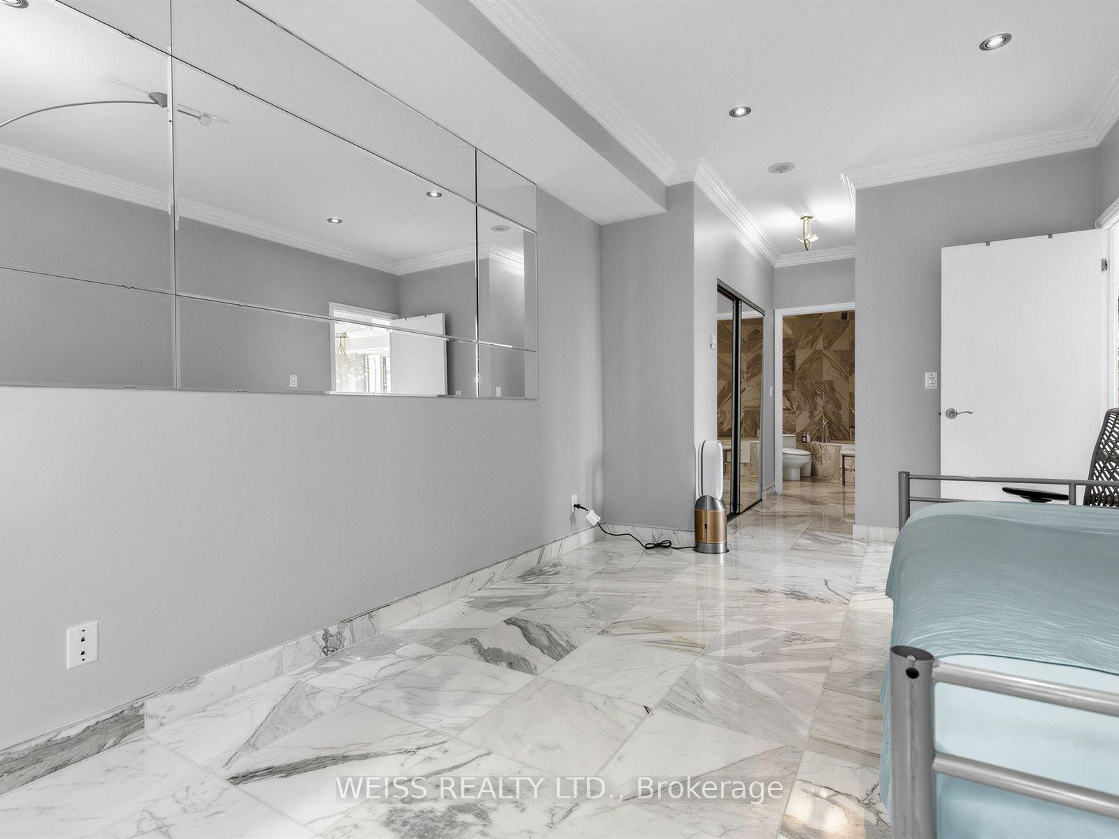 Photo 17 of Unit 902, 18 Beverley Street, Toronto, Kensington-Chinatown — HOMEH
