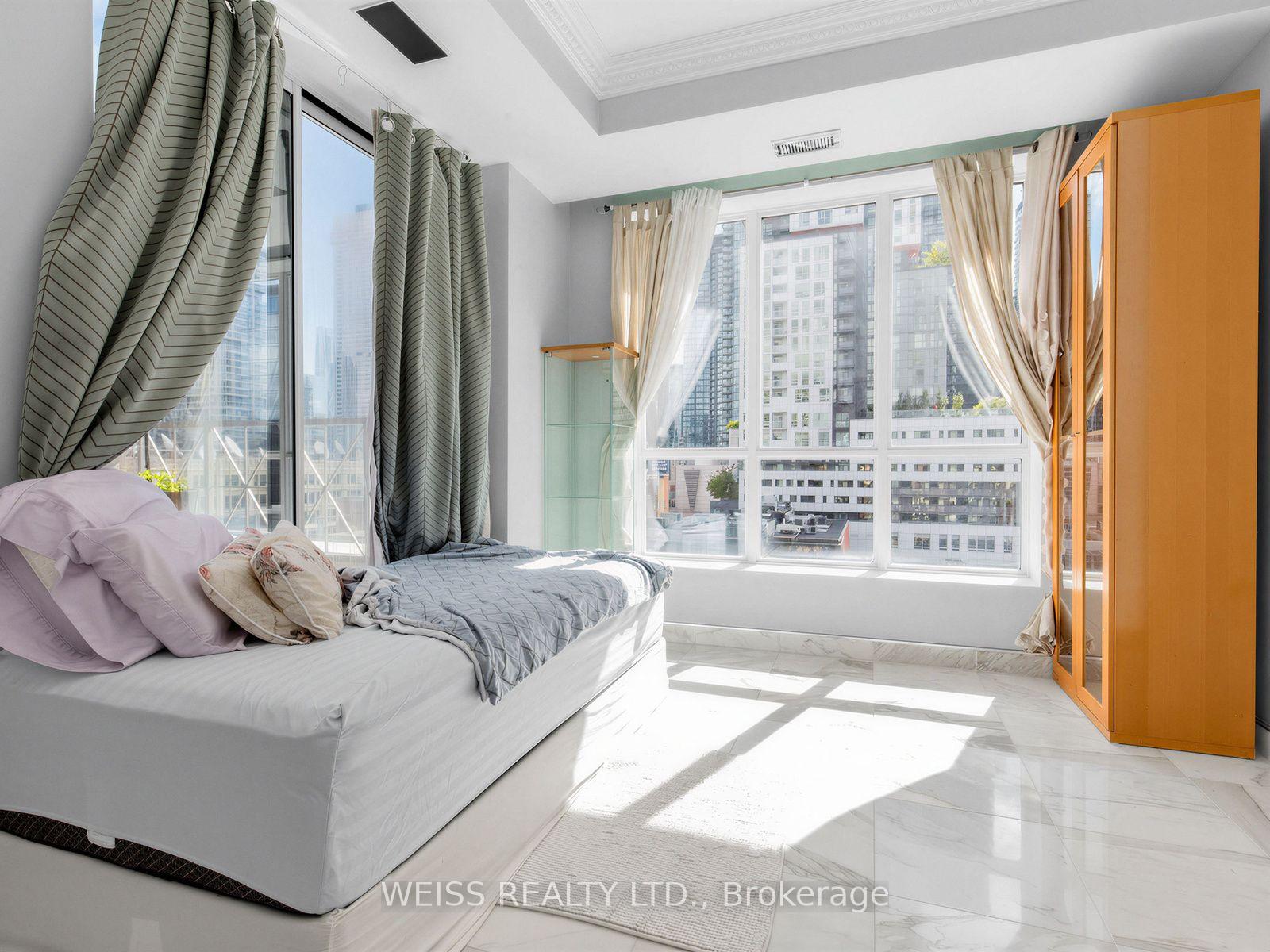 Photo 23 of Unit 902, 18 Beverley Street, Toronto, Kensington-Chinatown — HOMEH