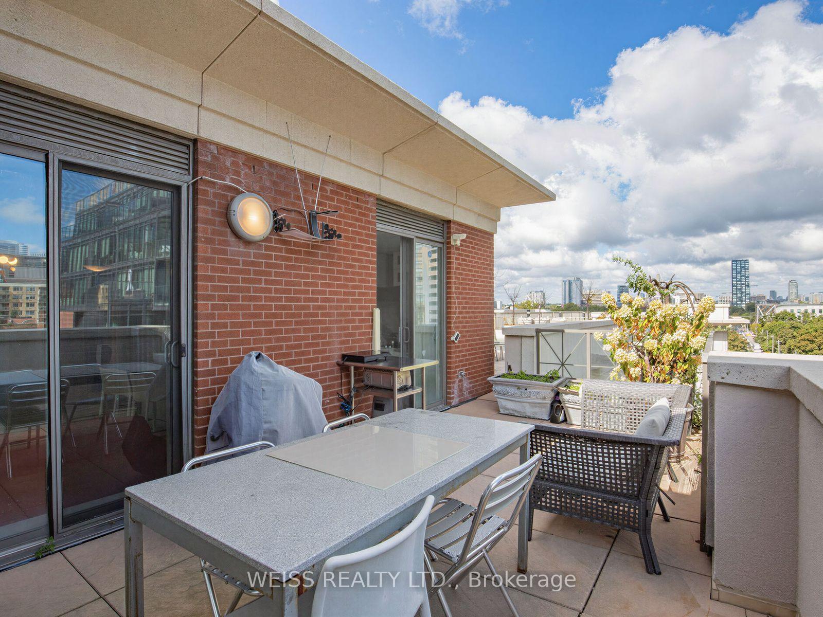 Photo 30 of Unit 902, 18 Beverley Street, Toronto, Kensington-Chinatown — HOMEH