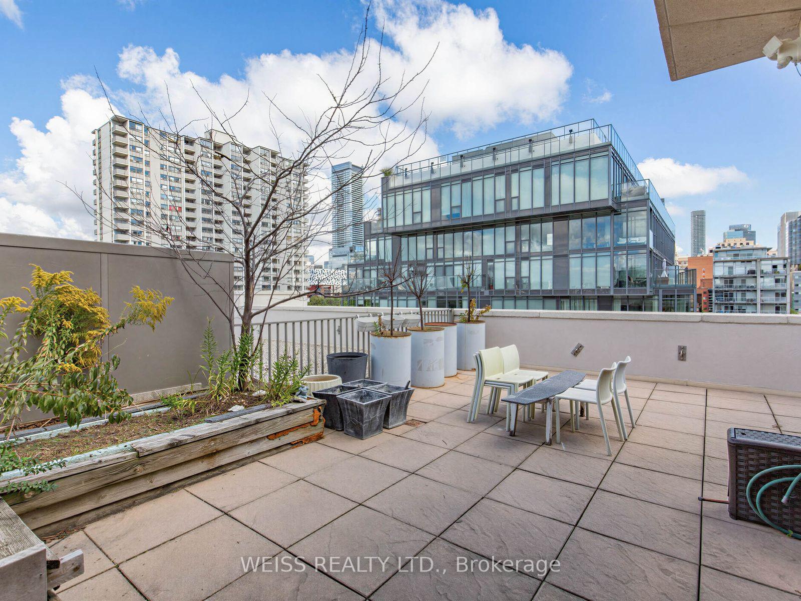 Photo 32 of Unit 902, 18 Beverley Street, Toronto, Kensington-Chinatown — HOMEH