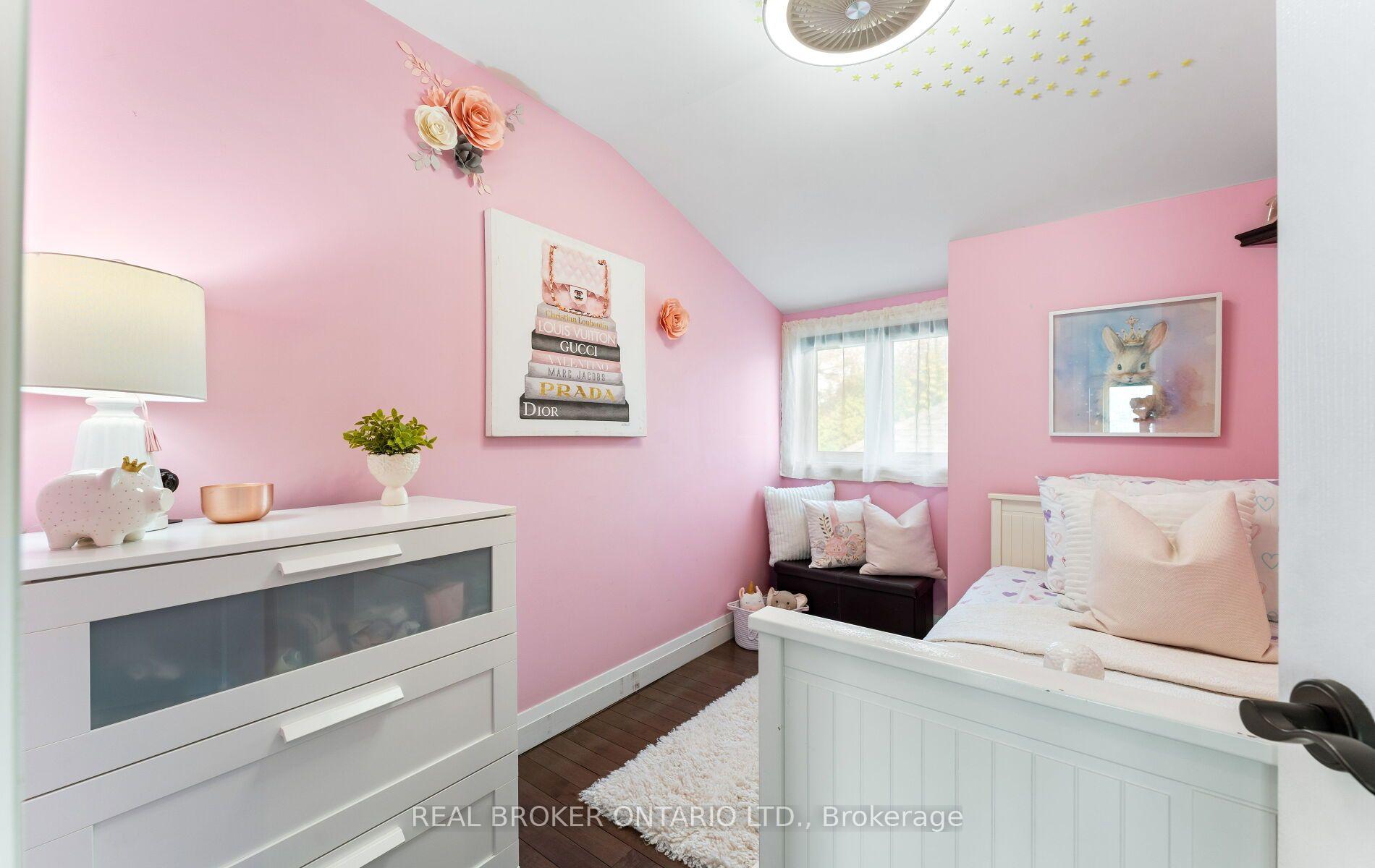 Photo 32 of 26 Roxaline Street, Etobicoke, Humber Heights — HOMEH