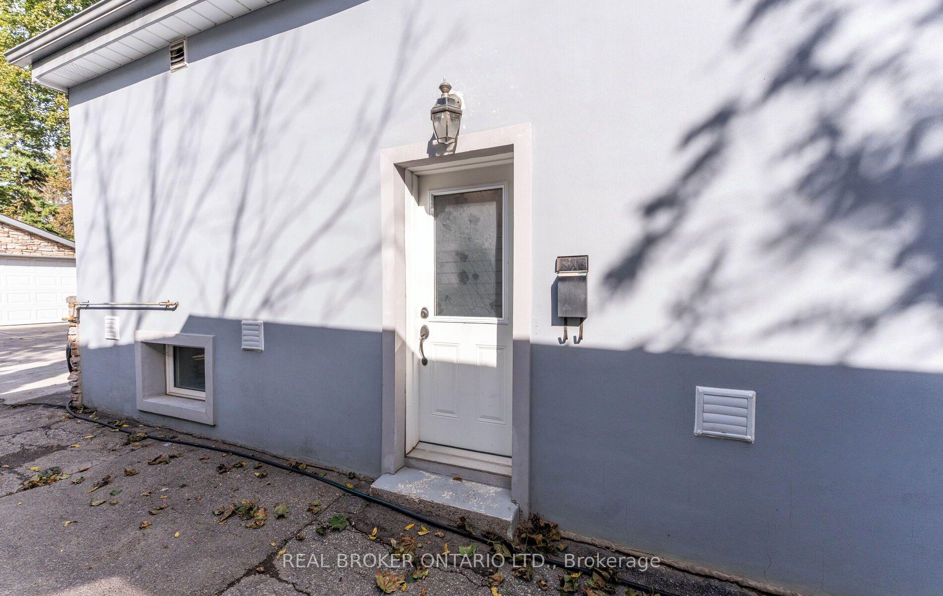Photo 38 of 26 Roxaline Street, Etobicoke, Humber Heights — HOMEH