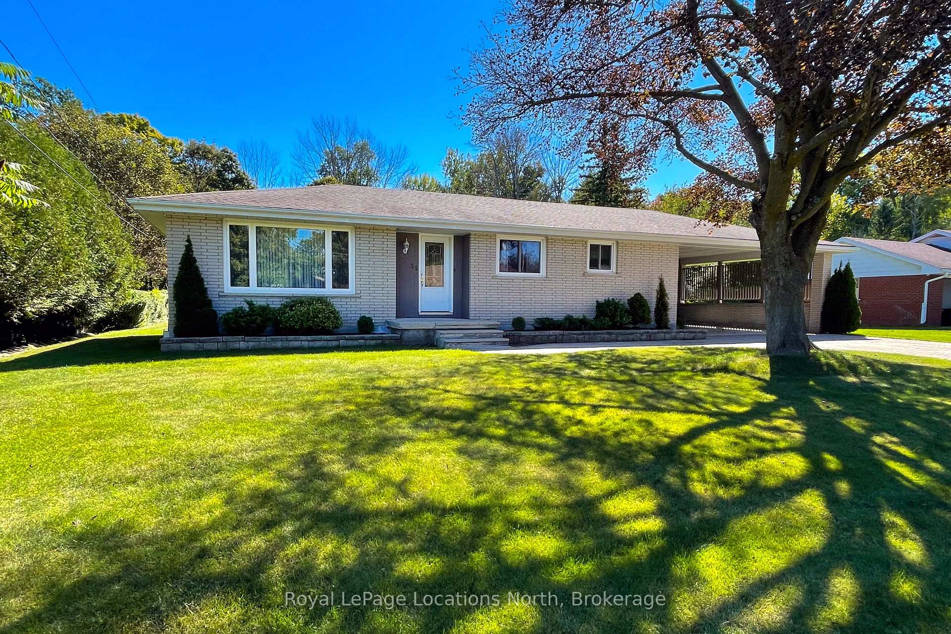 Photo 1 of 31 Burton Street, Meaford — HOMEH
