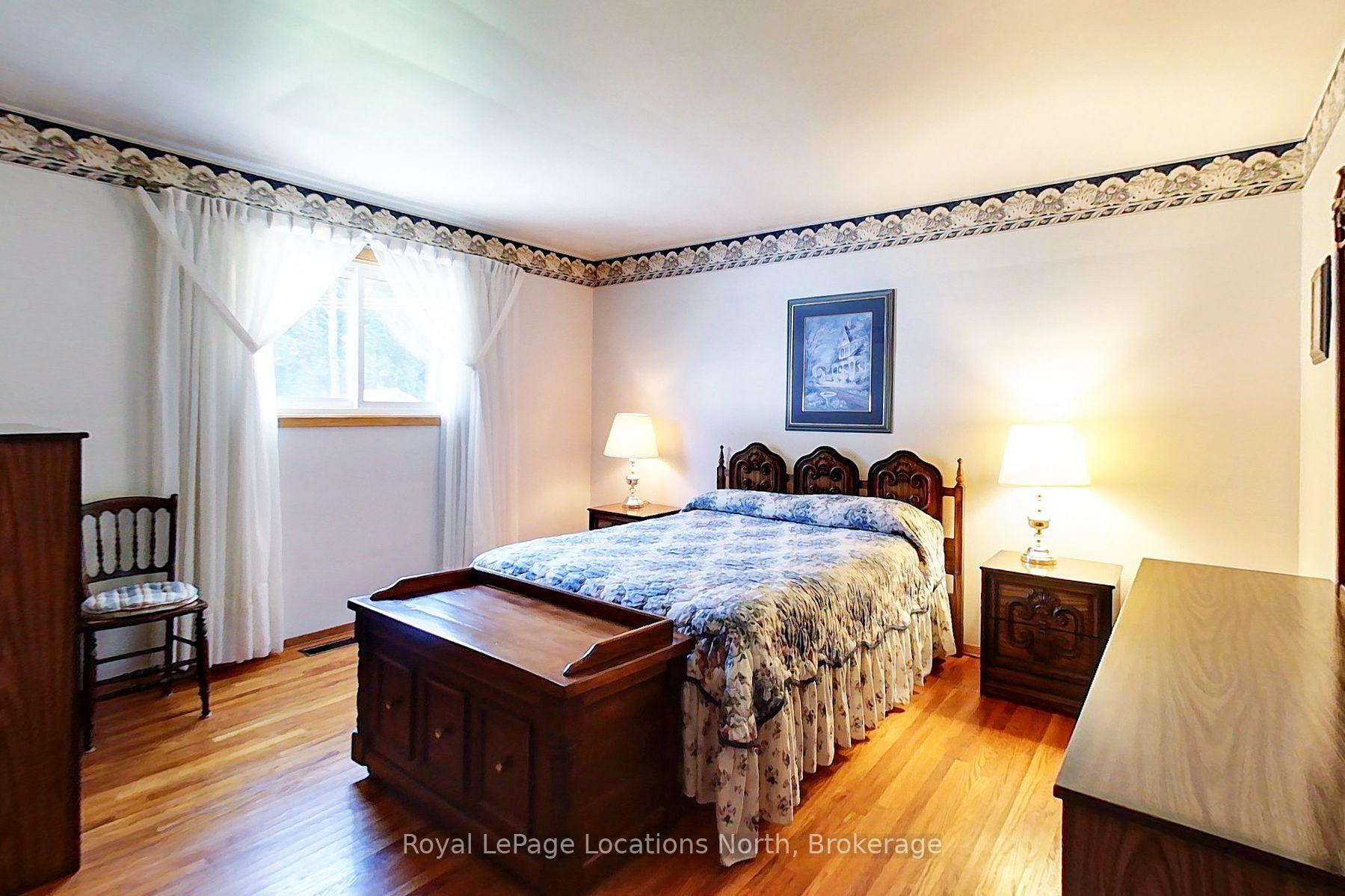 Photo 12 of 31 Burton Street, Meaford — HOMEH