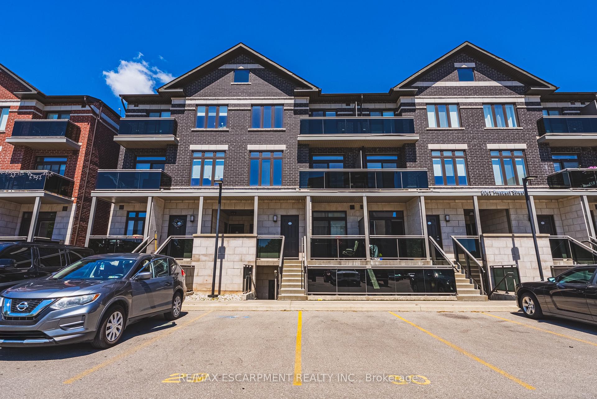 Photo of Unit 211, 2061 Prospect Street