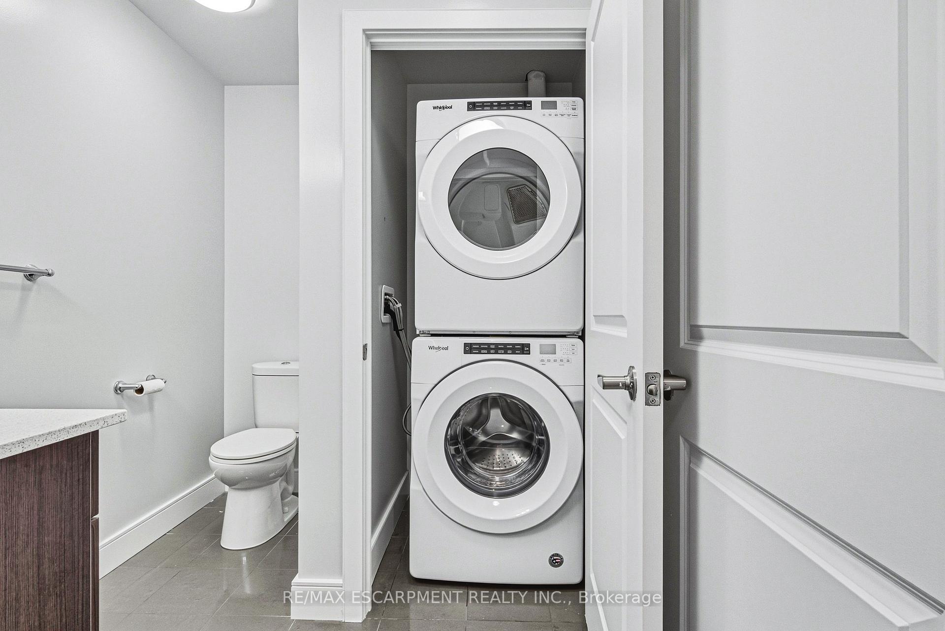 Photo 13 of Unit 211, 2061 Prospect Street, Burlington, Brant — HOMEH
