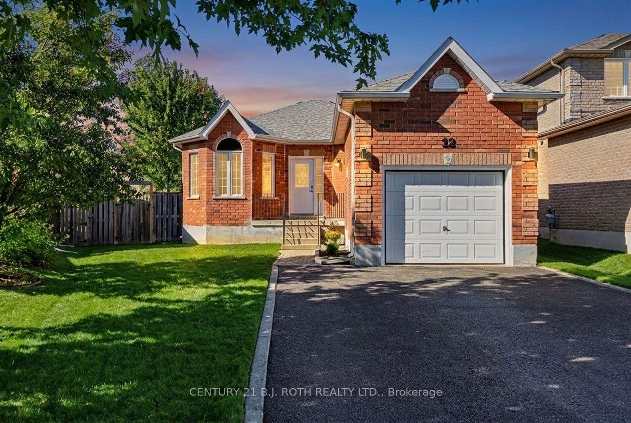 Photo 1 of 12 Lamont Crescent, Barrie, Ardagh — HOMEH