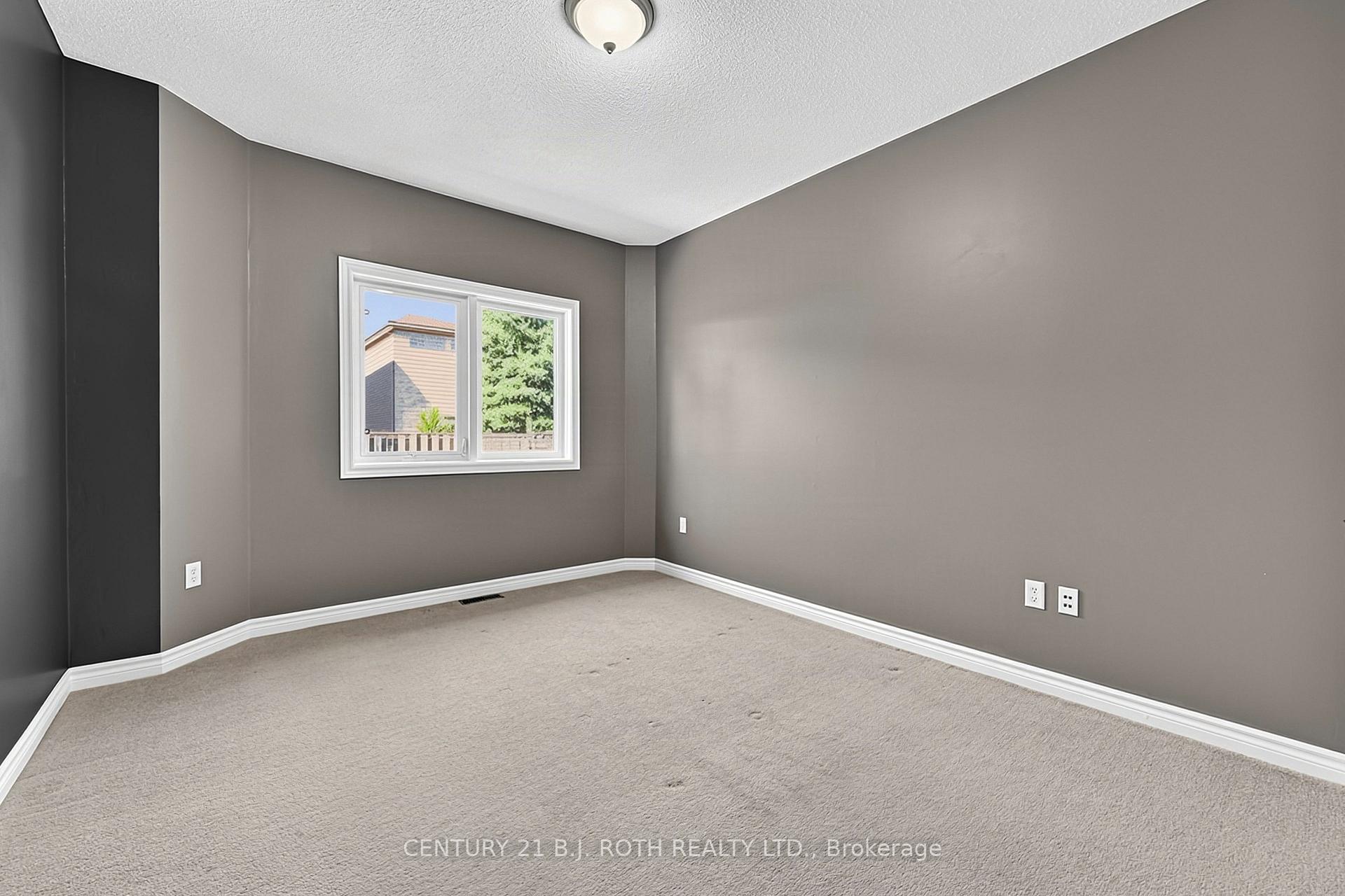 Photo 14 of 12 Lamont Crescent, Barrie, Ardagh — HOMEH