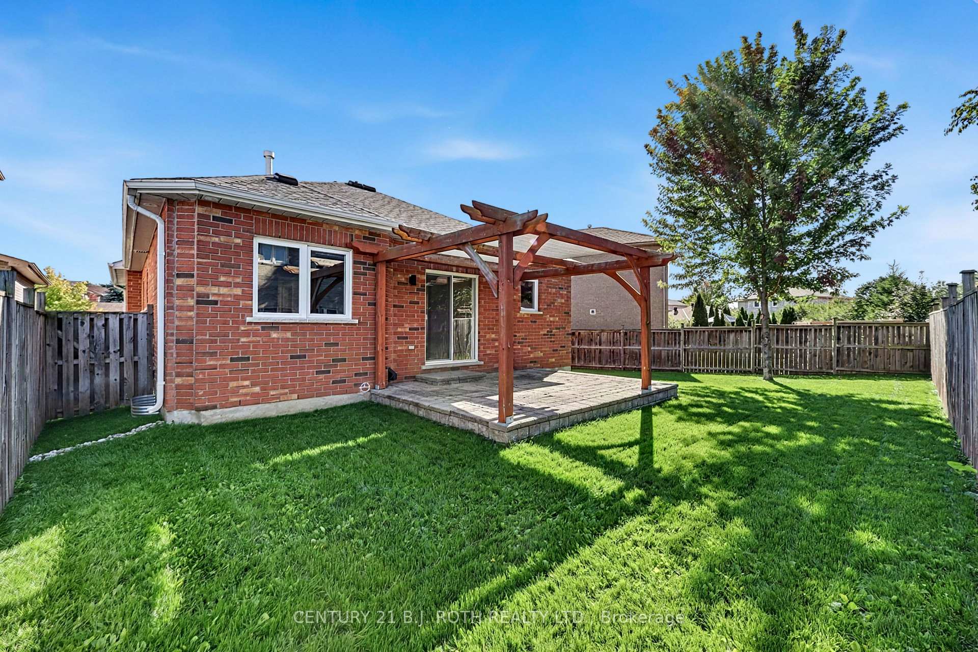 Photo 31 of 12 Lamont Crescent, Barrie, Ardagh — HOMEH