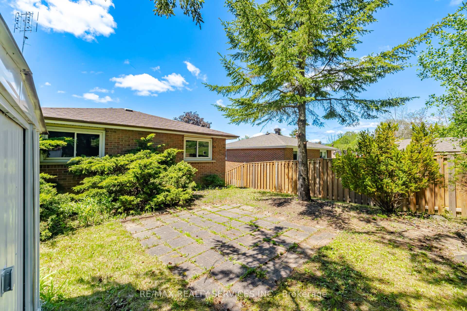 Photo 38 of 33 Hesp Drive, Caledon, Bolton West — HOMEH