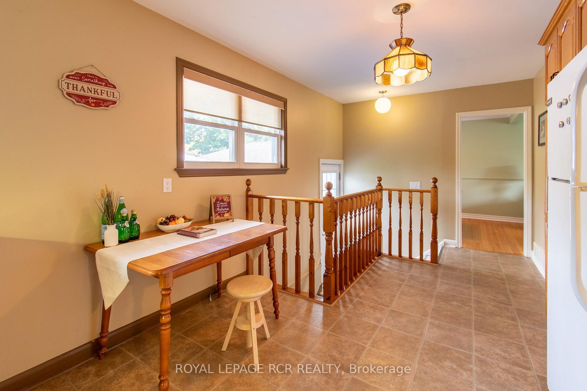Photo 18 of 18 Oak Street, Barrie, Wellington — HOMEH
