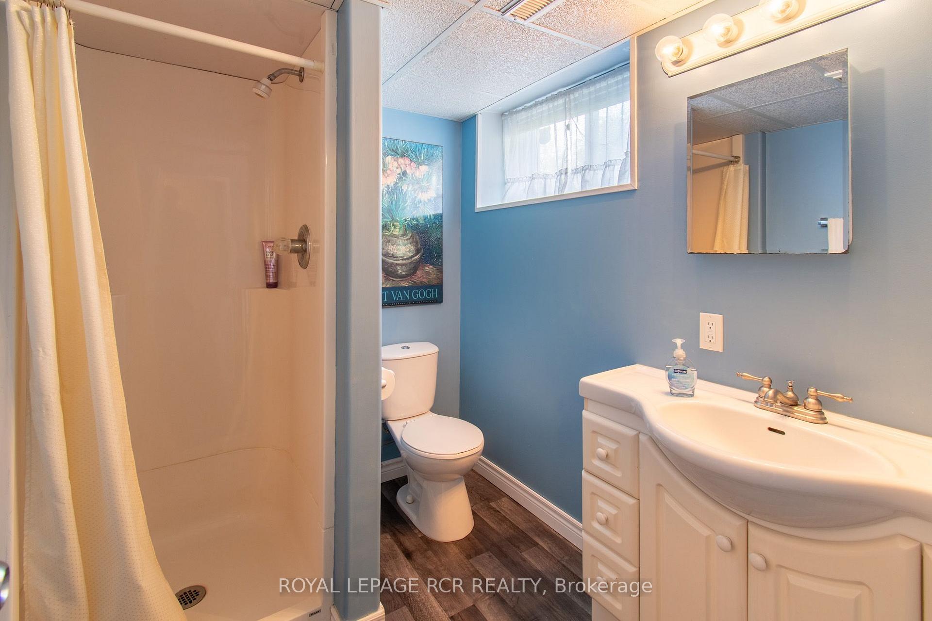 Photo 22 of 18 Oak Street, Barrie, Wellington — HOMEH