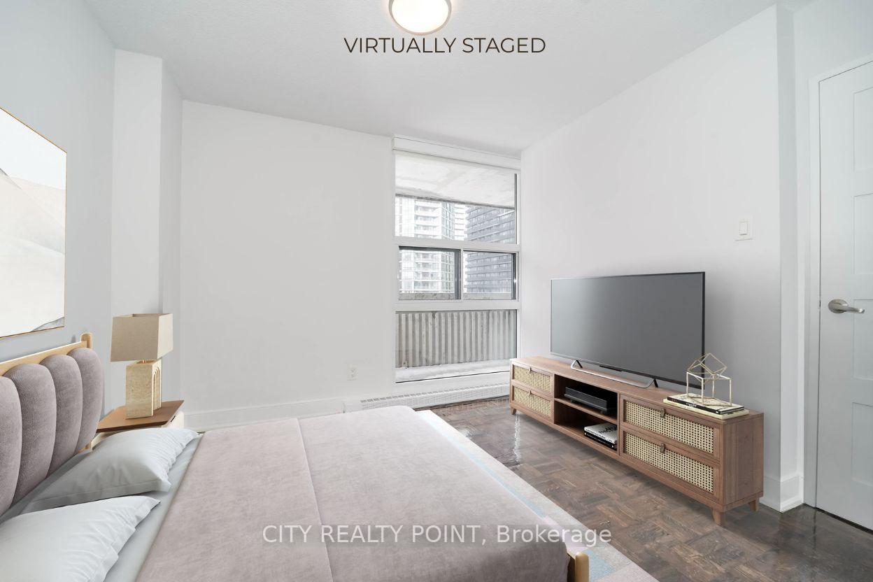Photo 3 of Unit 402, 33 Isabella Street, Toronto, Church-Yonge Corridor — HOMEH