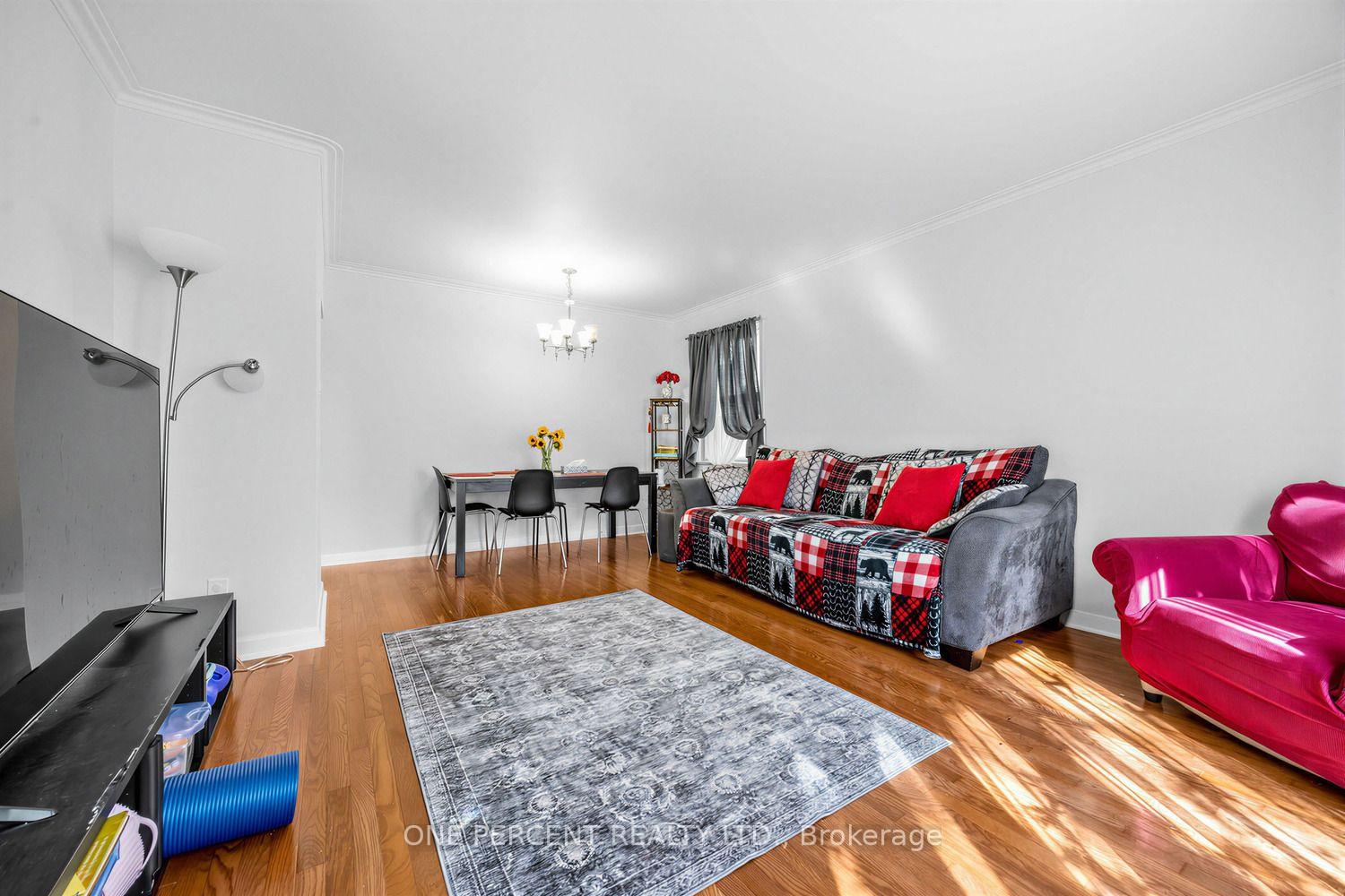 Photo 4 of 78 Melchior Drive, Scarborough, West Hill — HOMEH