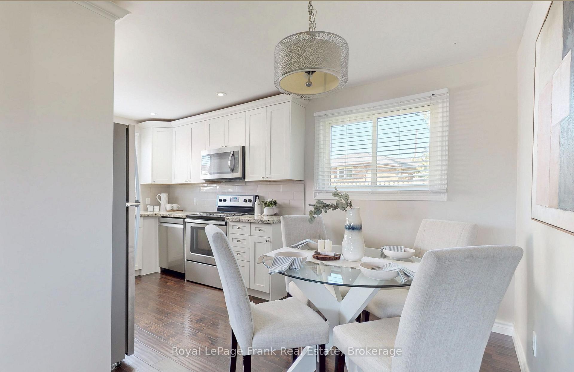 Photo 12 of 121 Labrador Drive, Oshawa, Donevan — HOMEH