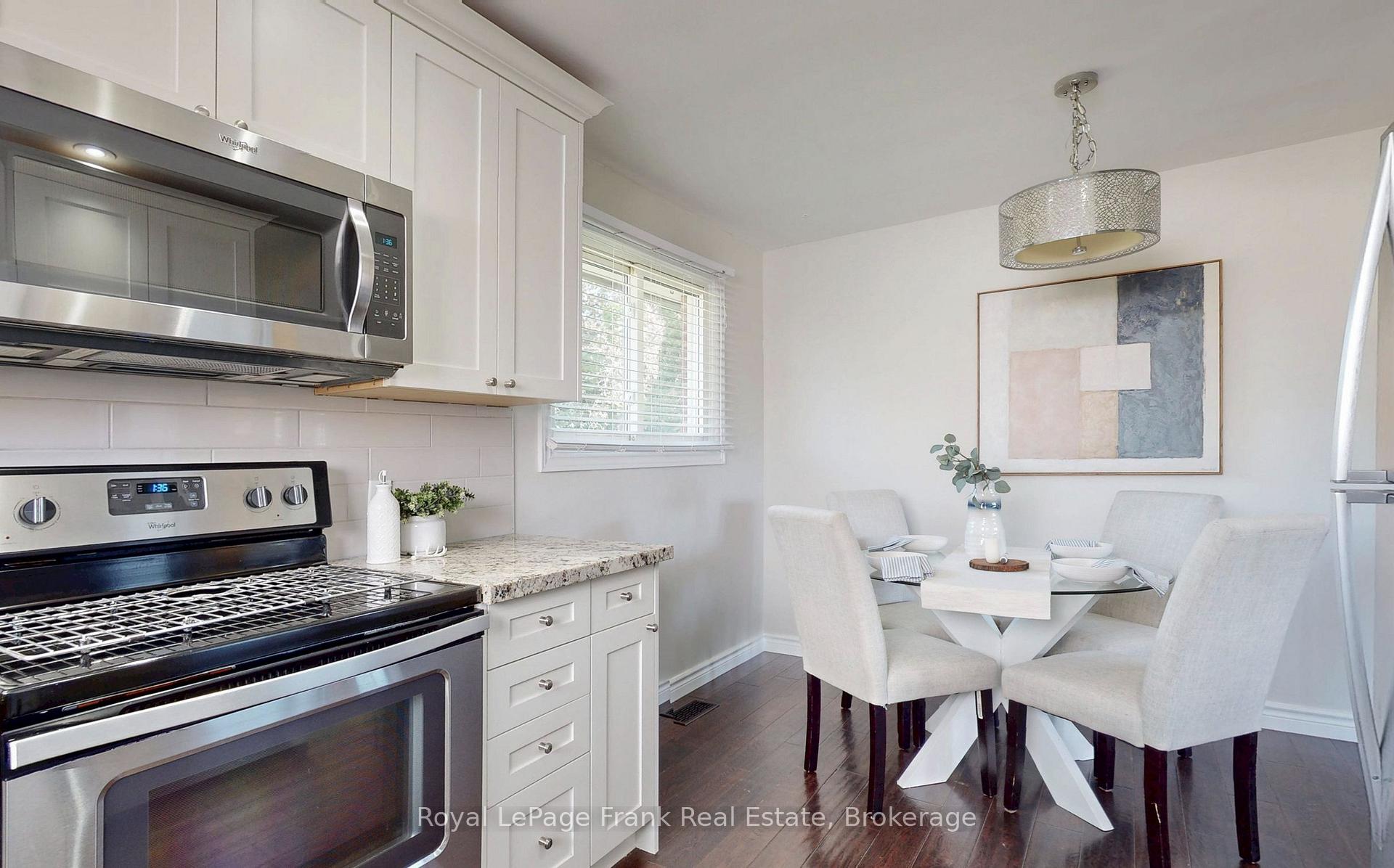 Photo 13 of 121 Labrador Drive, Oshawa, Donevan — HOMEH