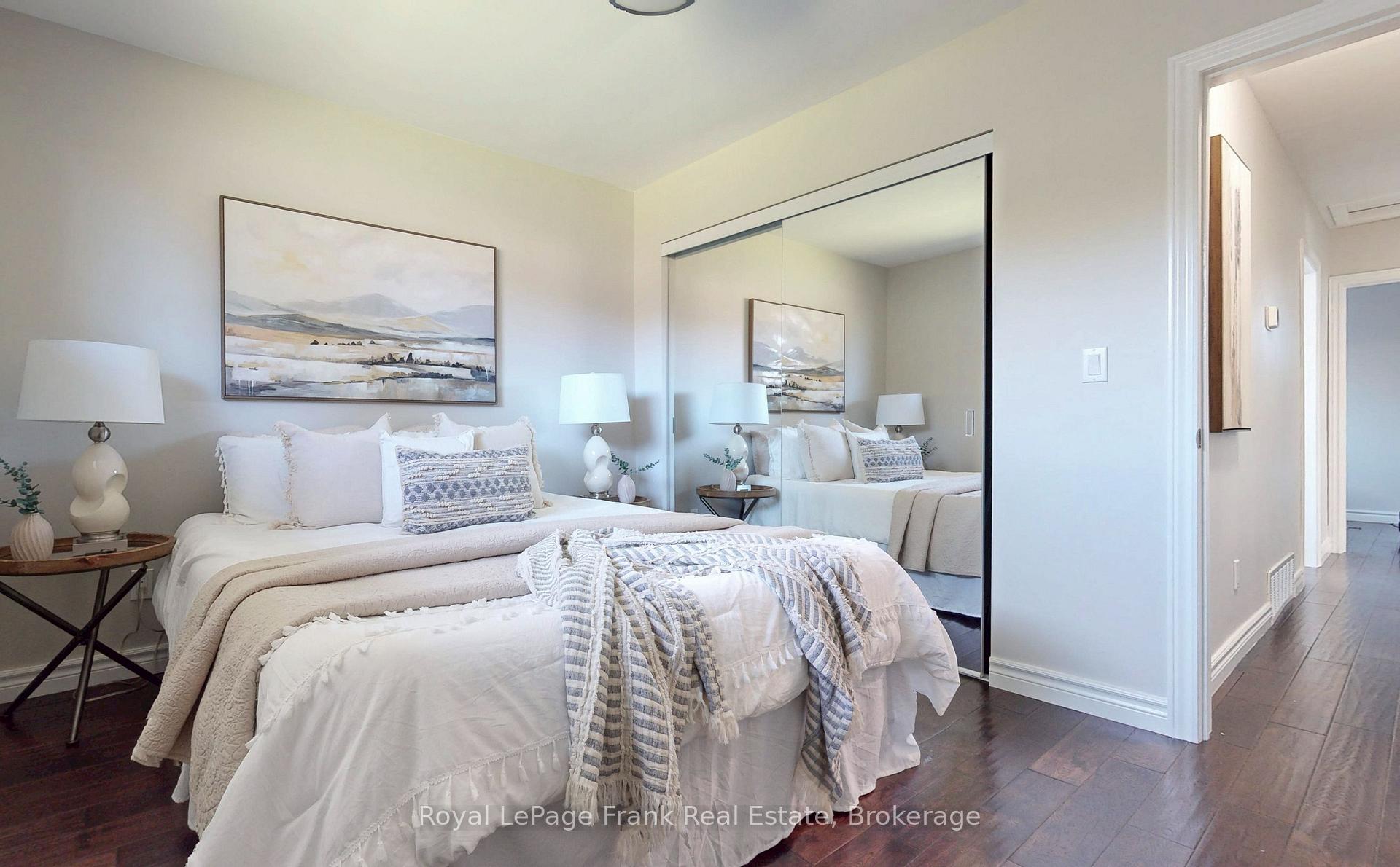 Photo 15 of 121 Labrador Drive, Oshawa, Donevan — HOMEH